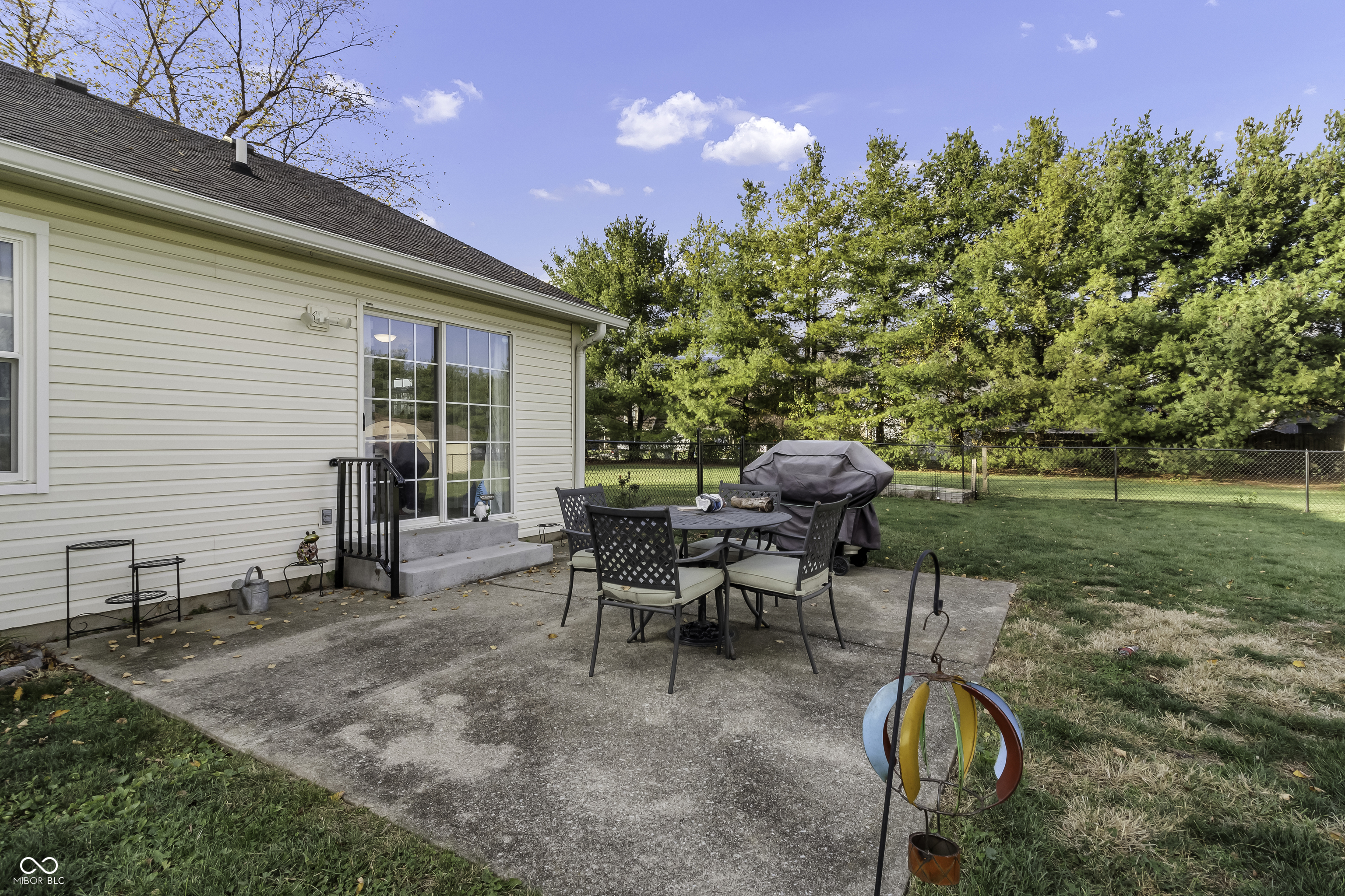 4747 N Mill Court