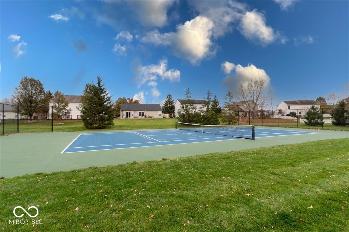 1364 Fall Ridge Drive
