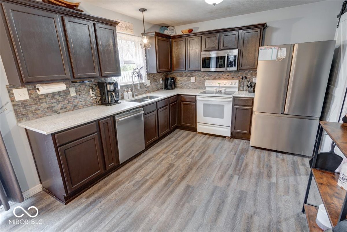 1364 Fall Ridge Drive