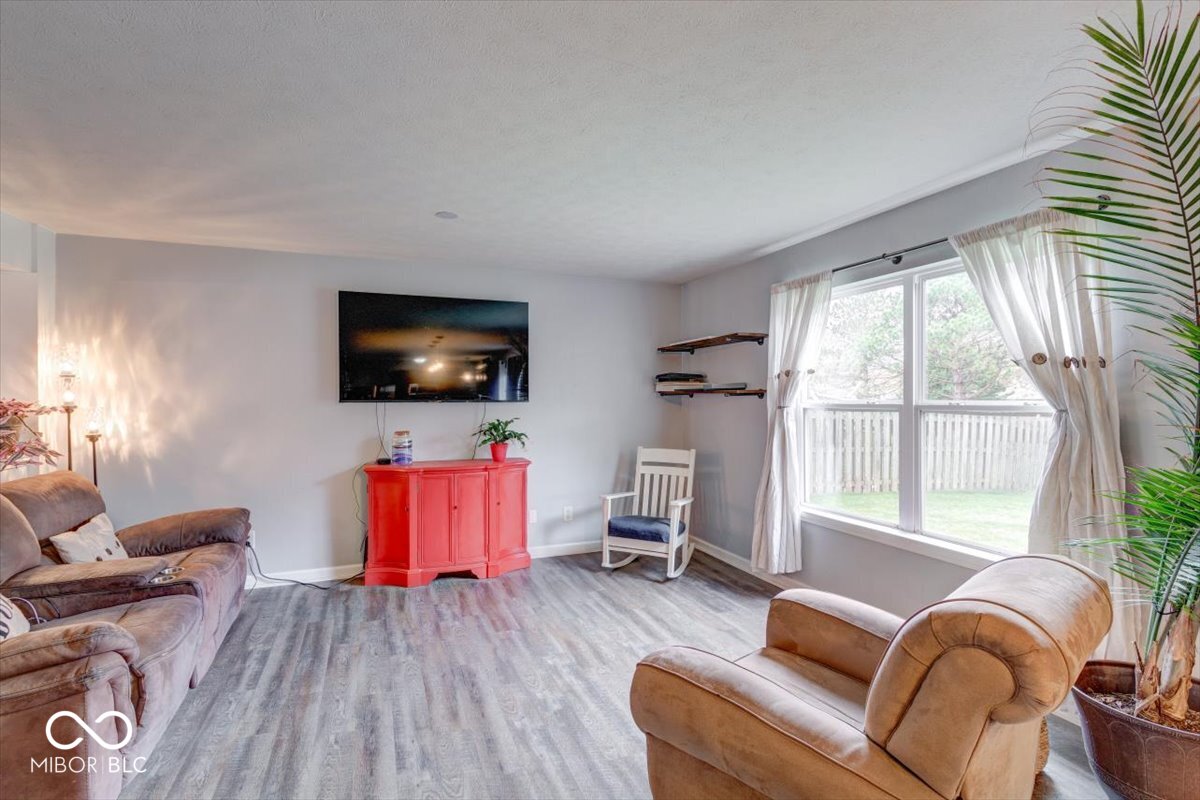 1364 Fall Ridge Drive
