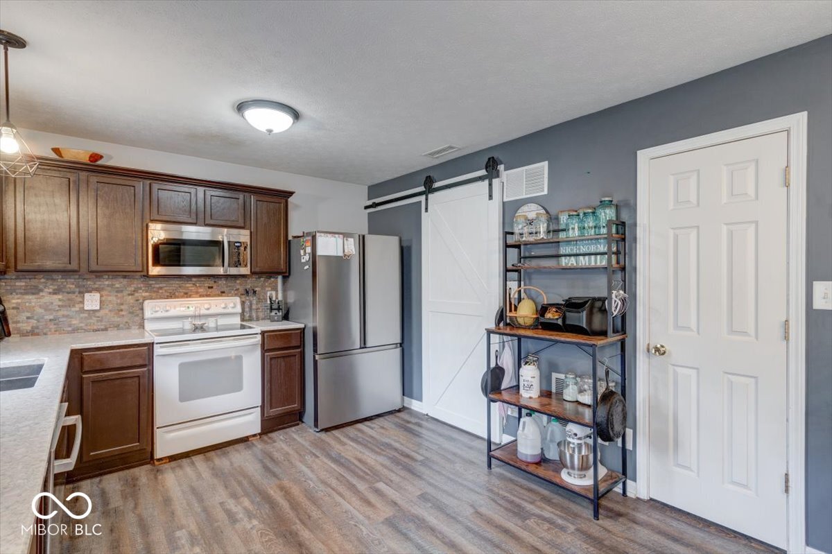 1364 Fall Ridge Drive
