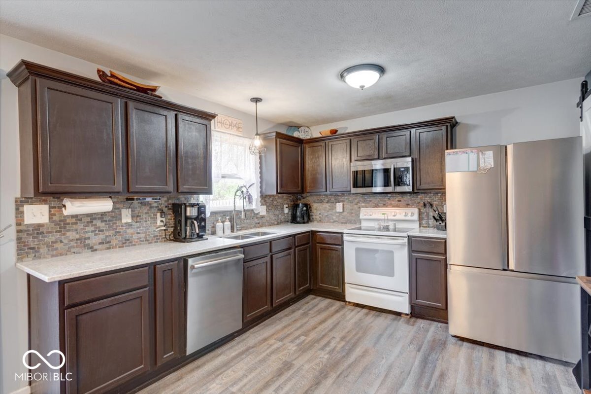 1364 Fall Ridge Drive