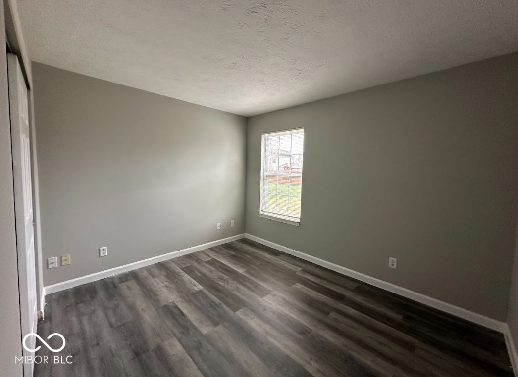 2342 Bluewood Way