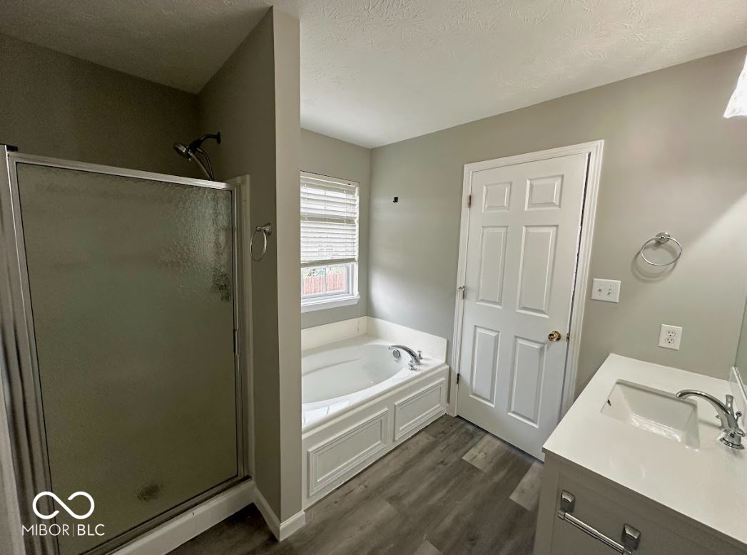 2342 Bluewood Way