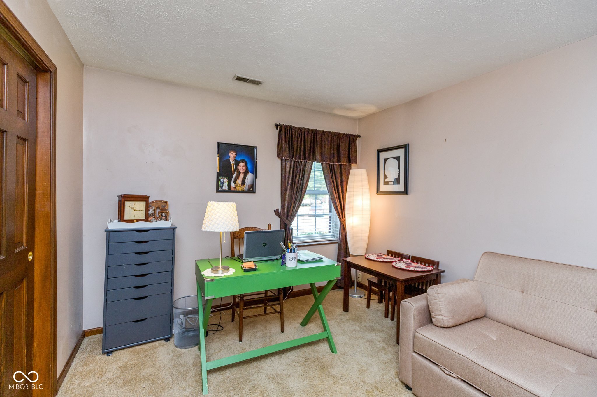 639 Debra Lane