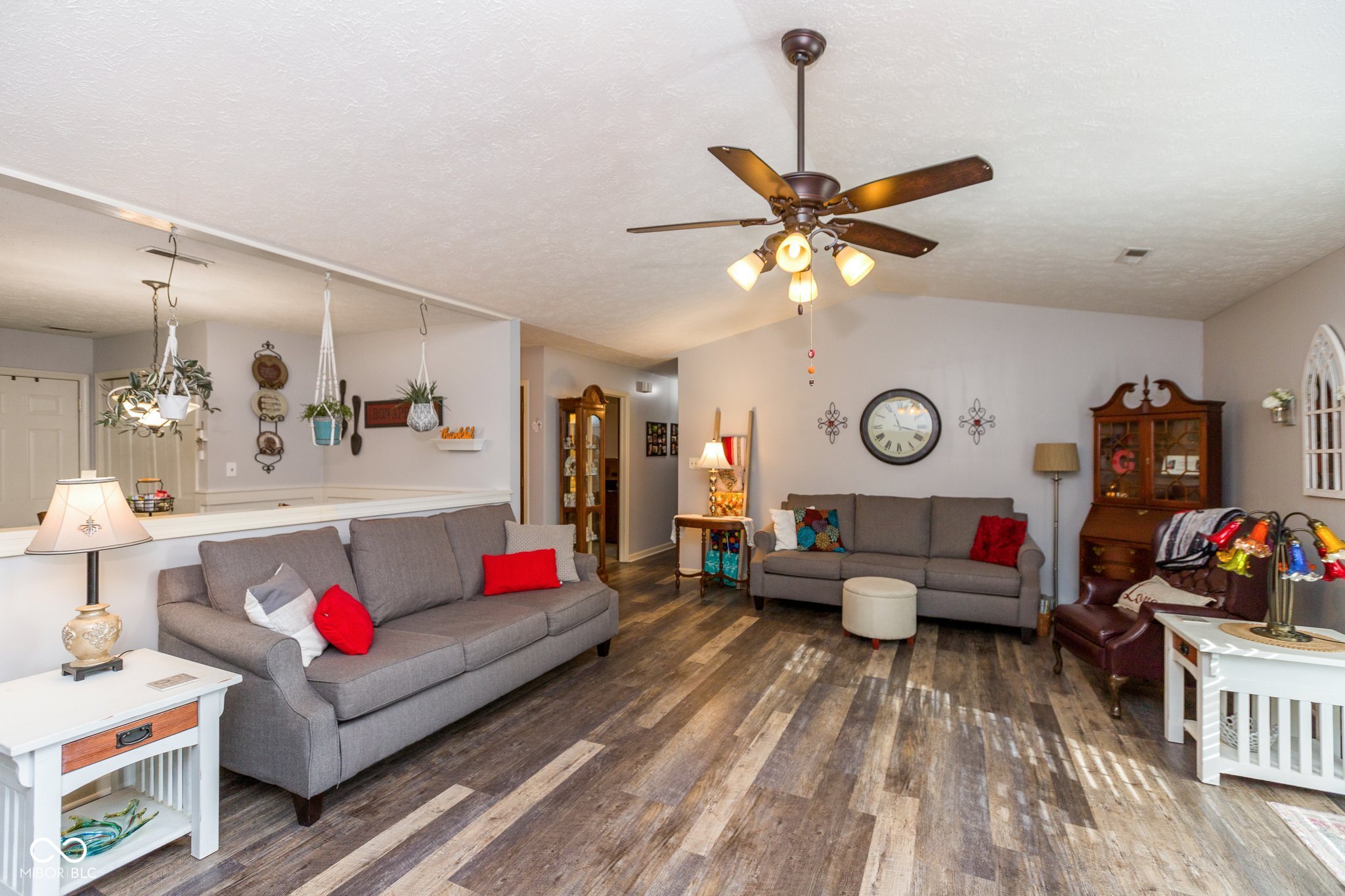 639 Debra Lane