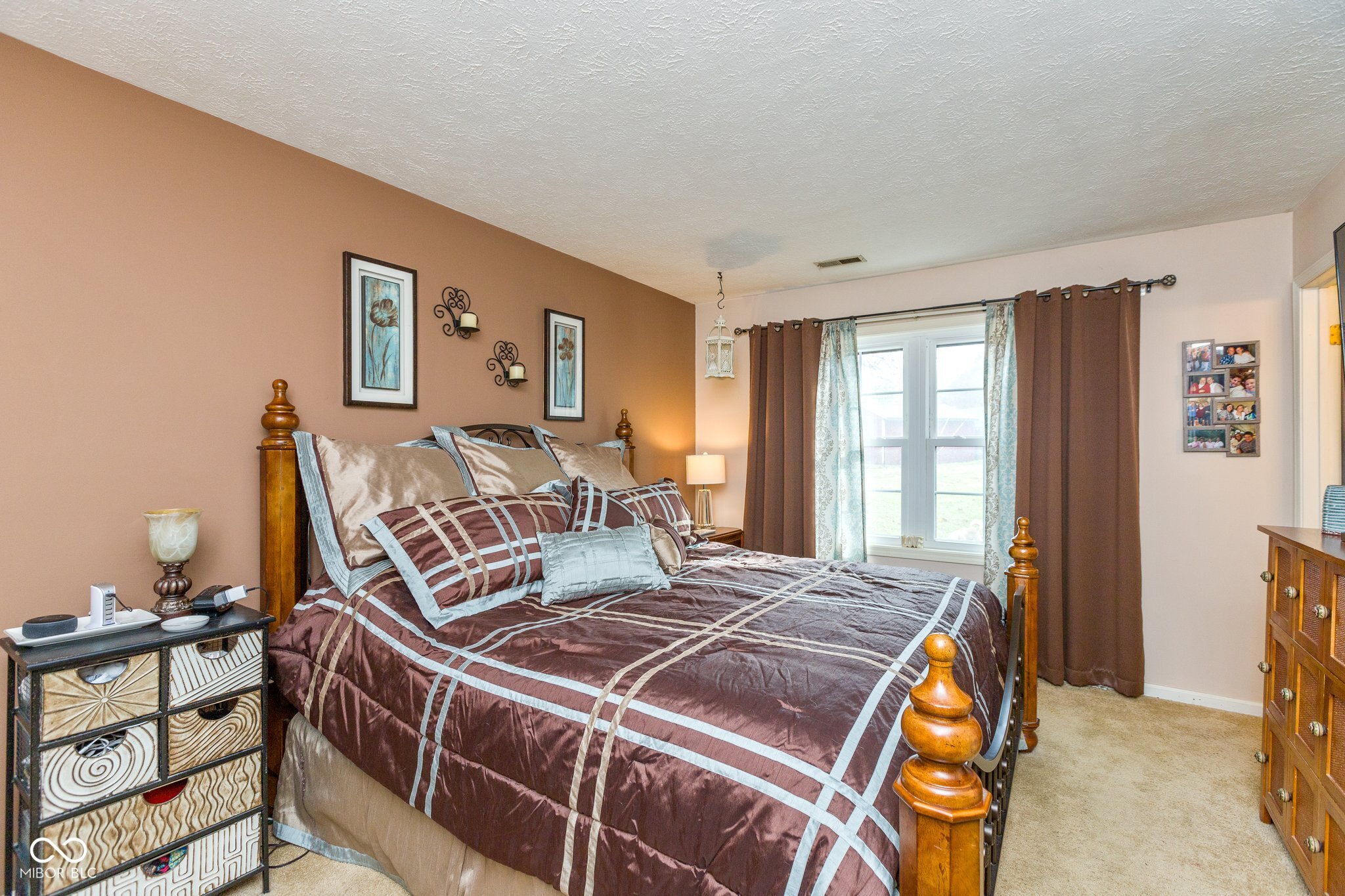 639 Debra Lane