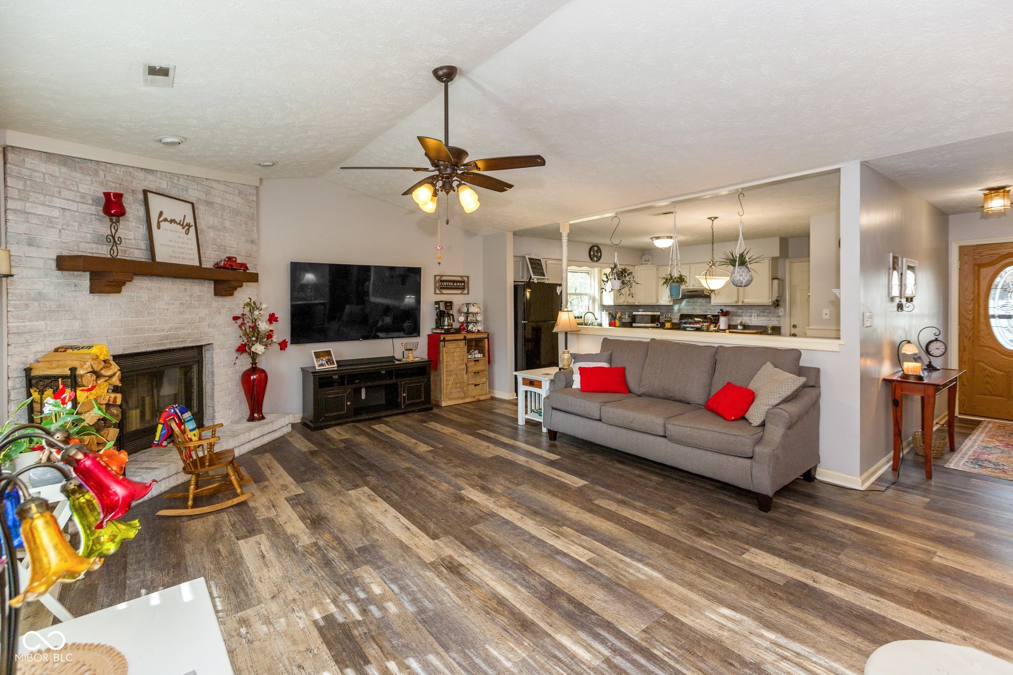 639 Debra Lane
