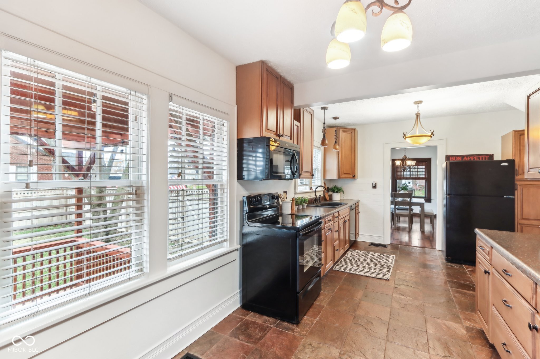 919 W Main Street