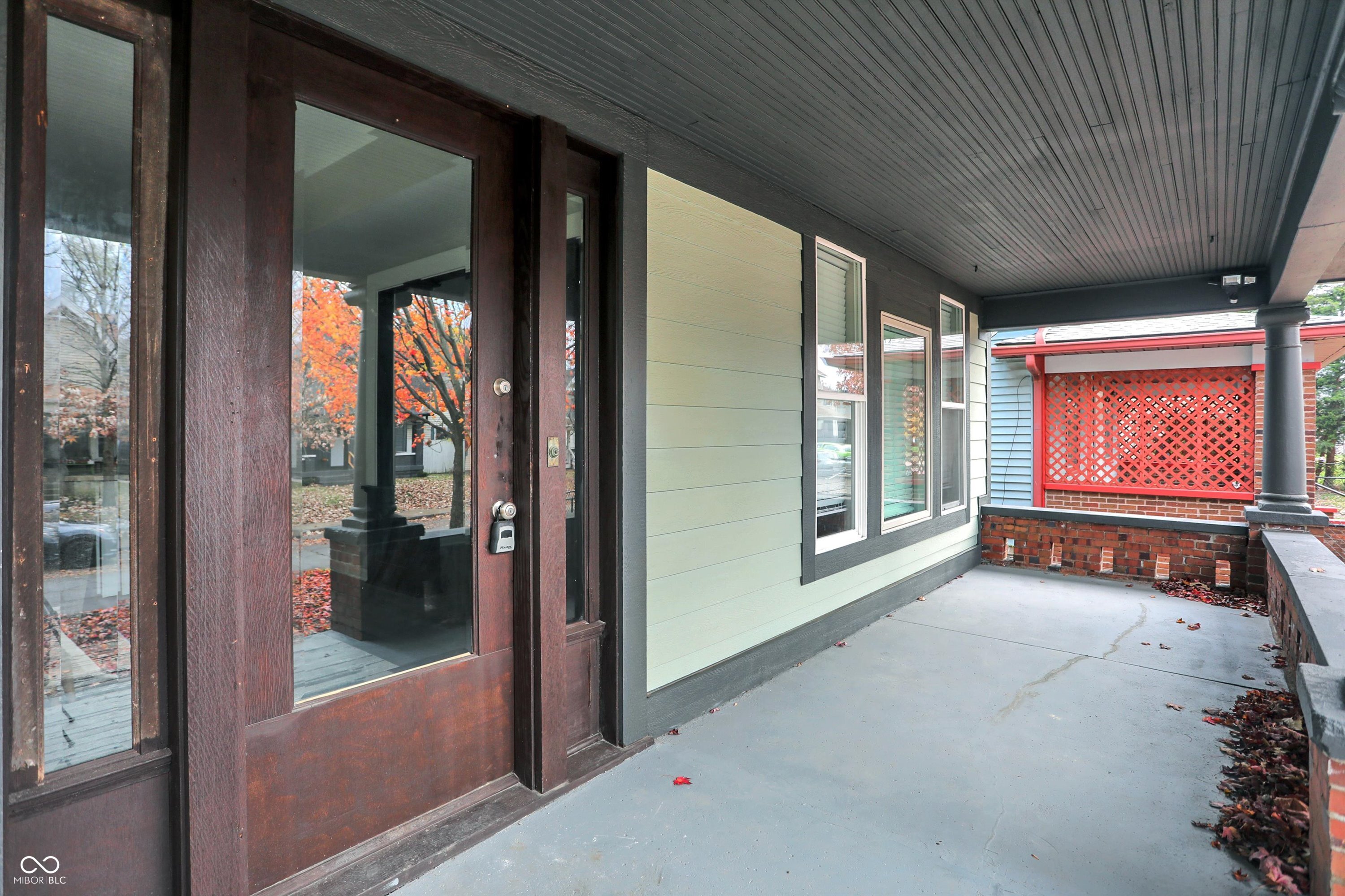 1121 N Parker Avenue