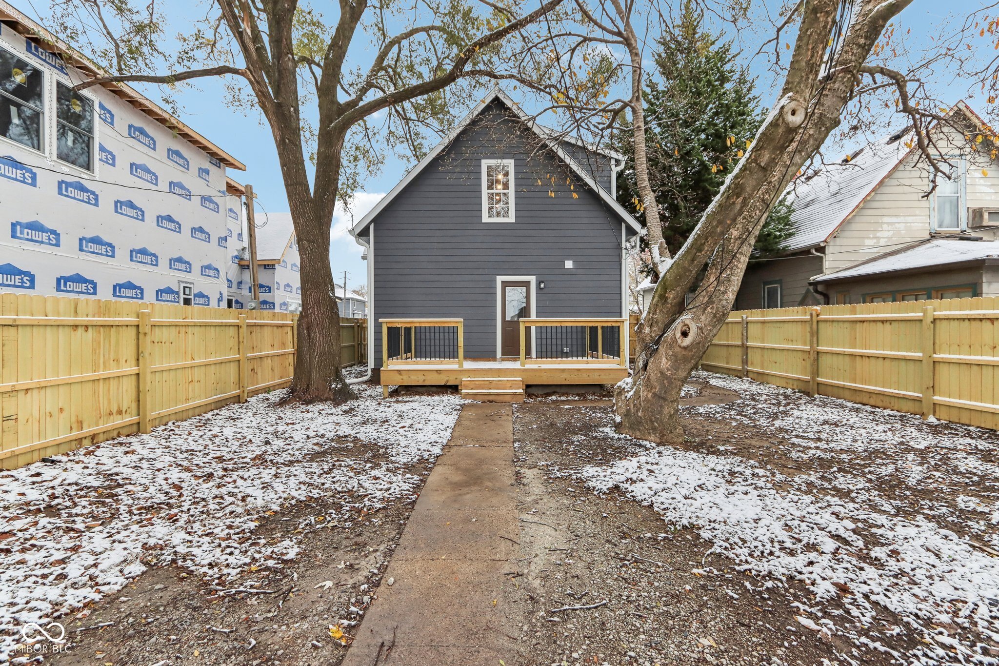 819 Cottage Avenue