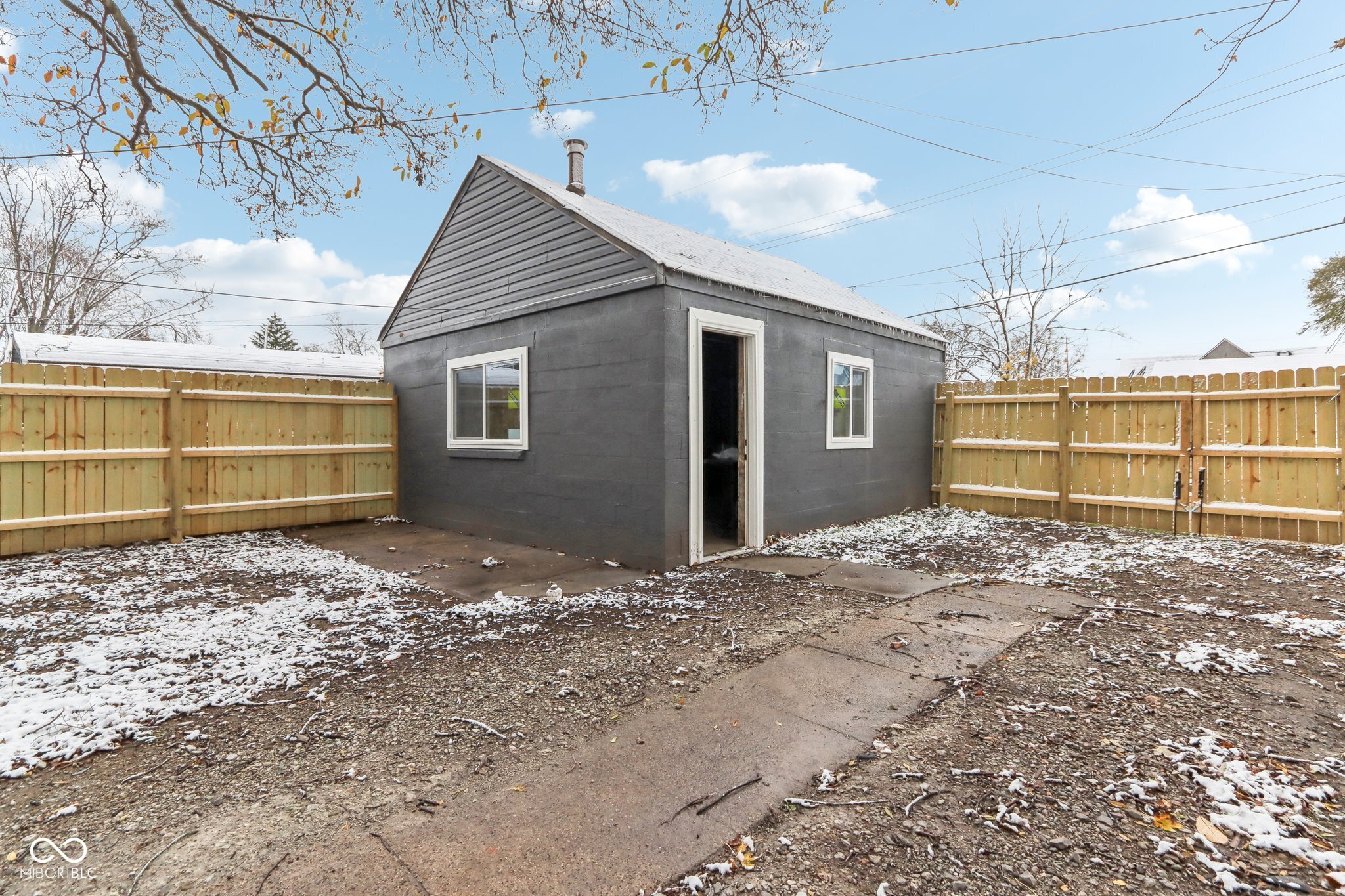 819 Cottage Avenue