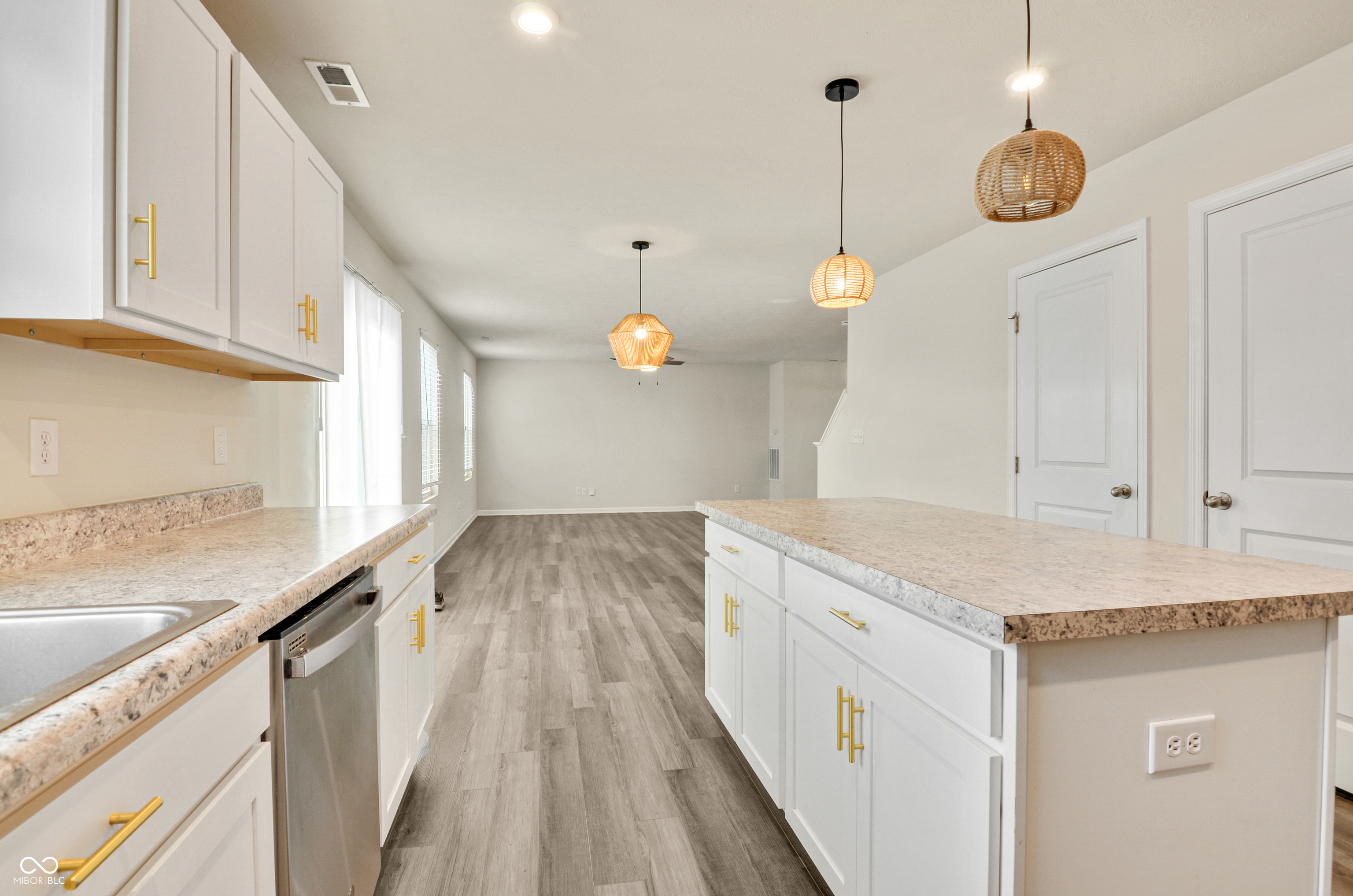 13819 N Tiosa Lane