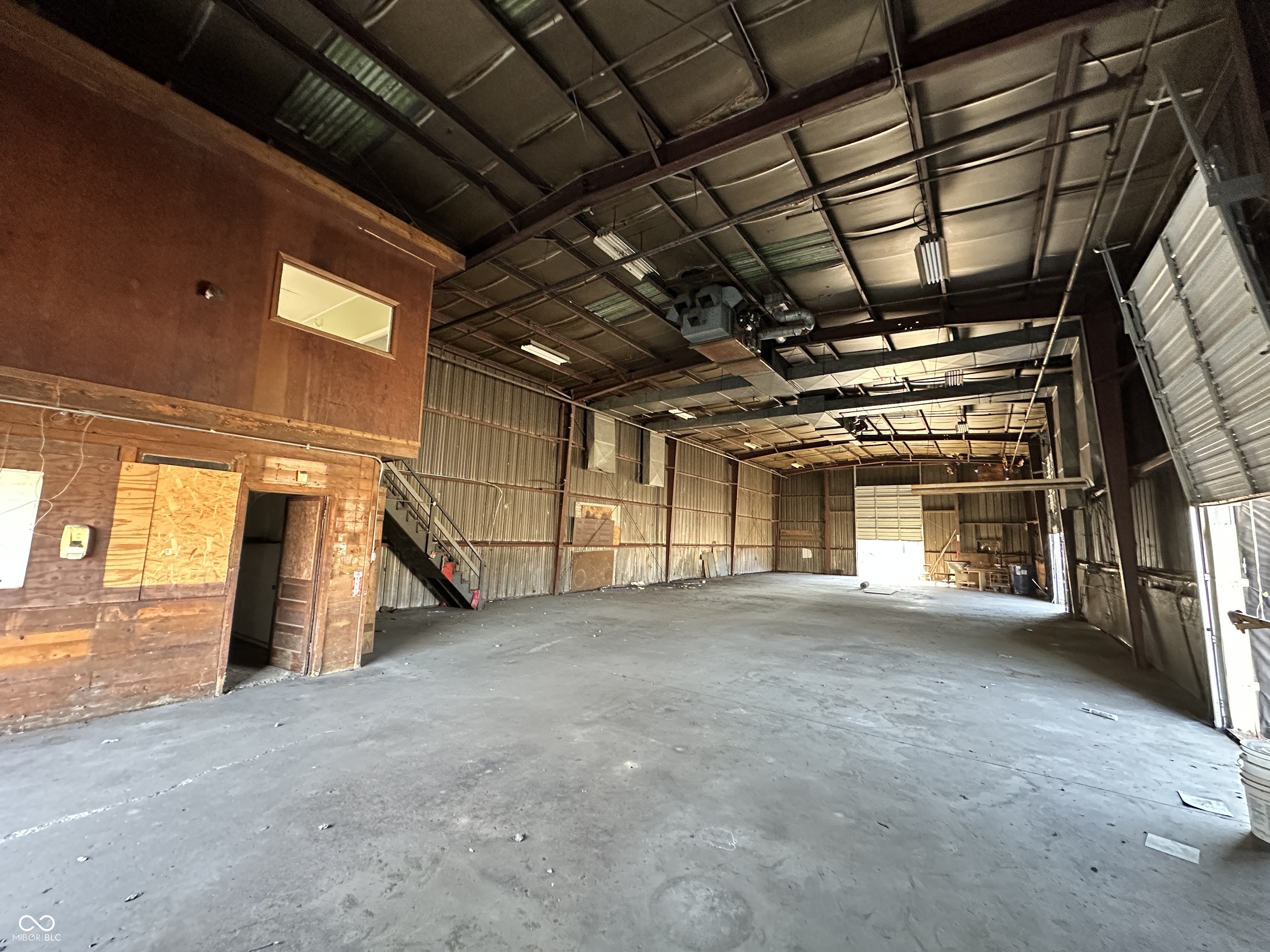 3601 E 9th Street