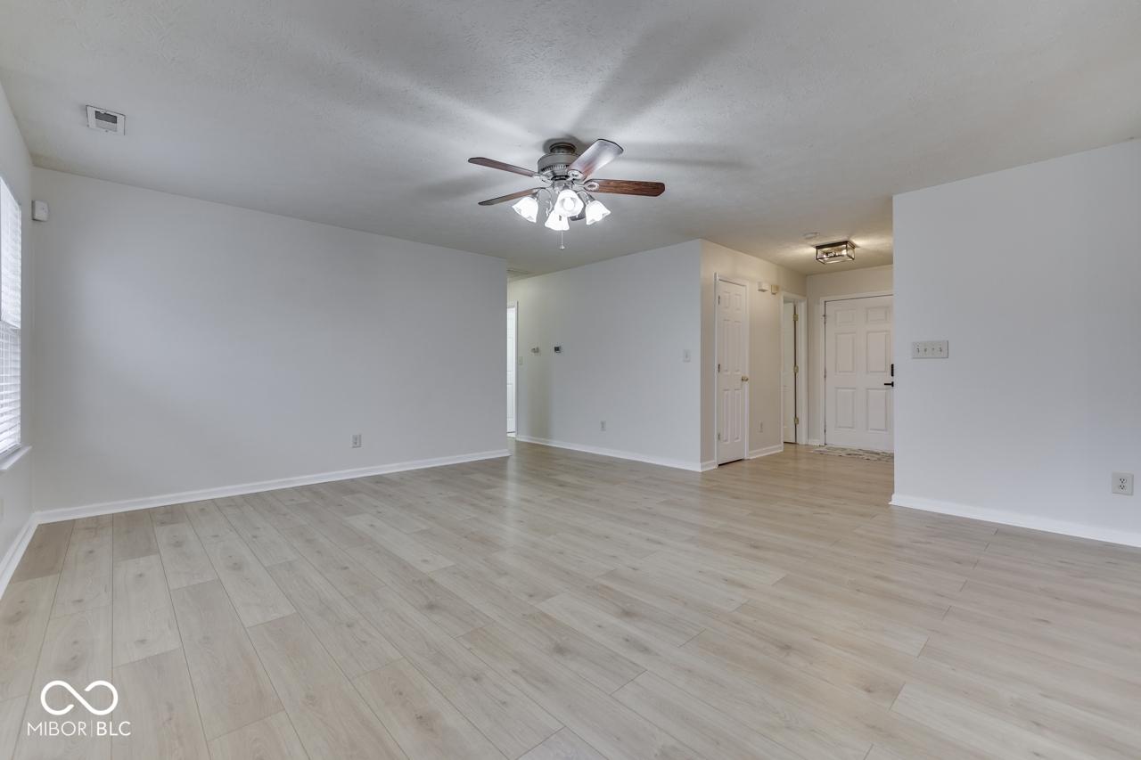 724 W Harriman Avenue