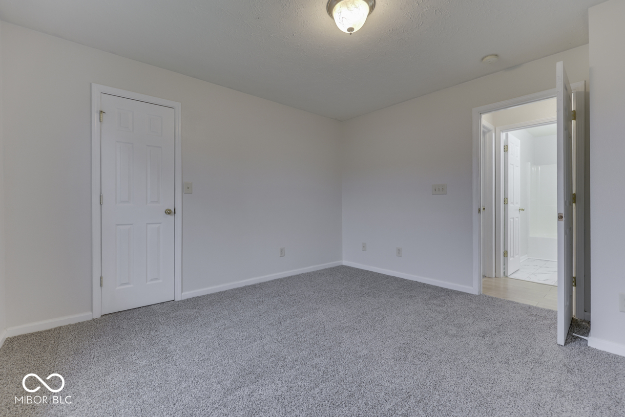 724 W Harriman Avenue