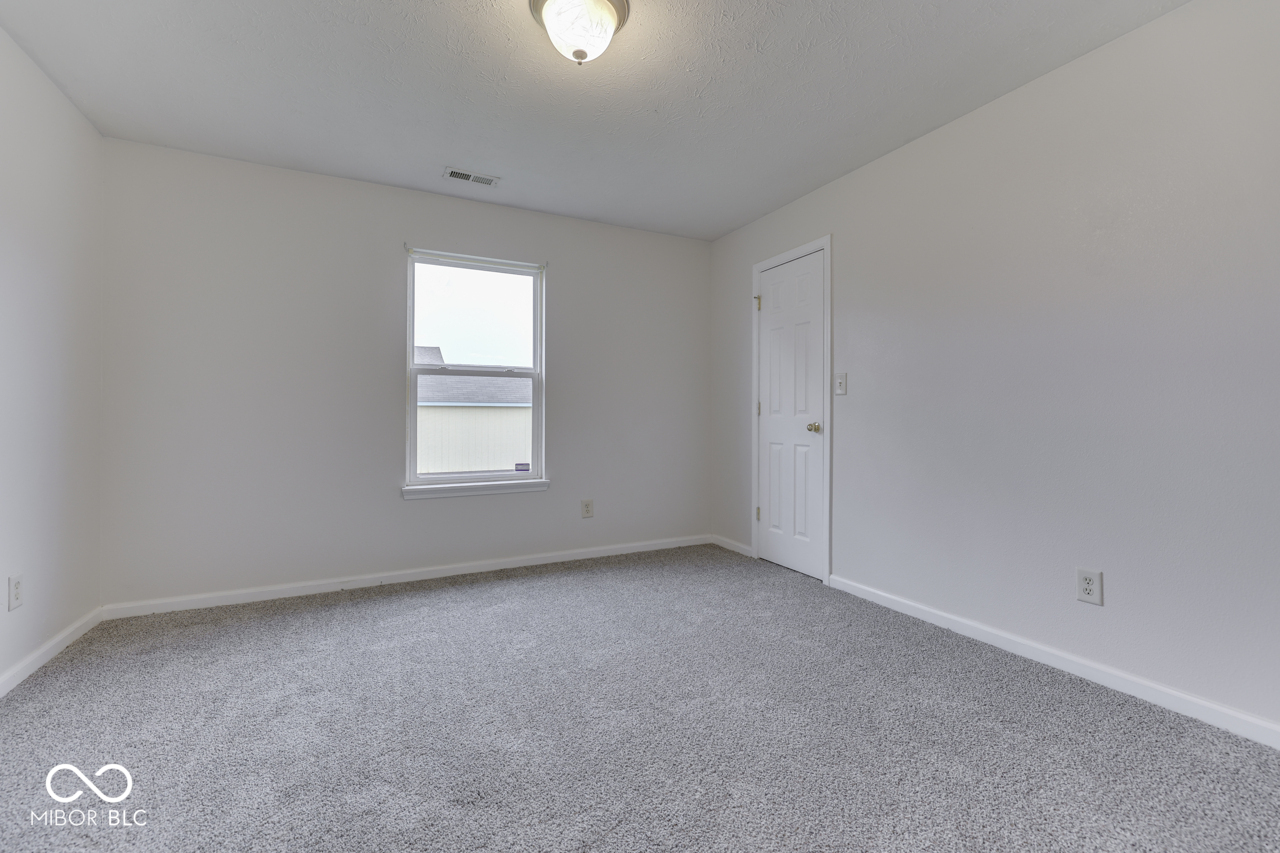 724 W Harriman Avenue