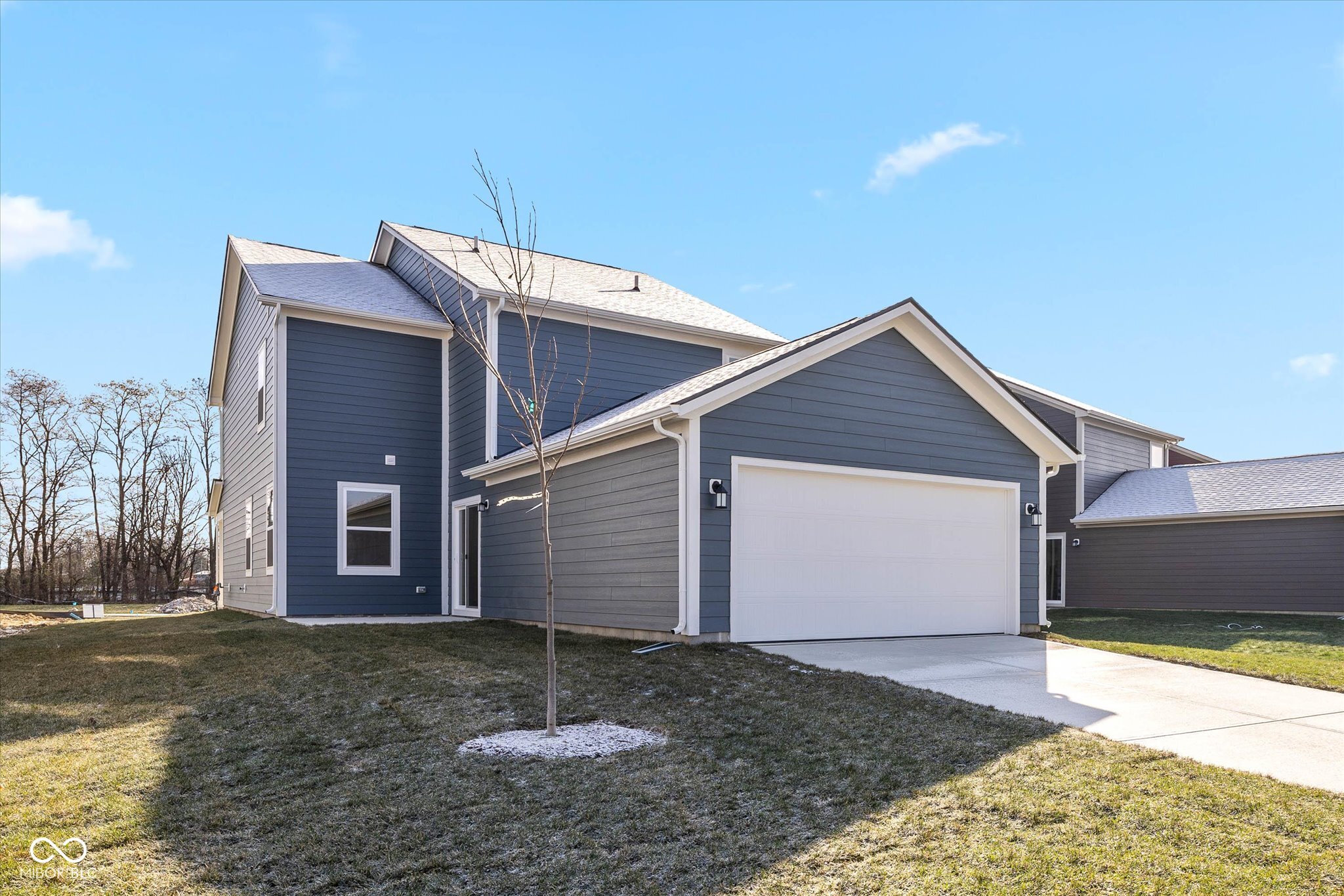 408 Lincoln Circle West