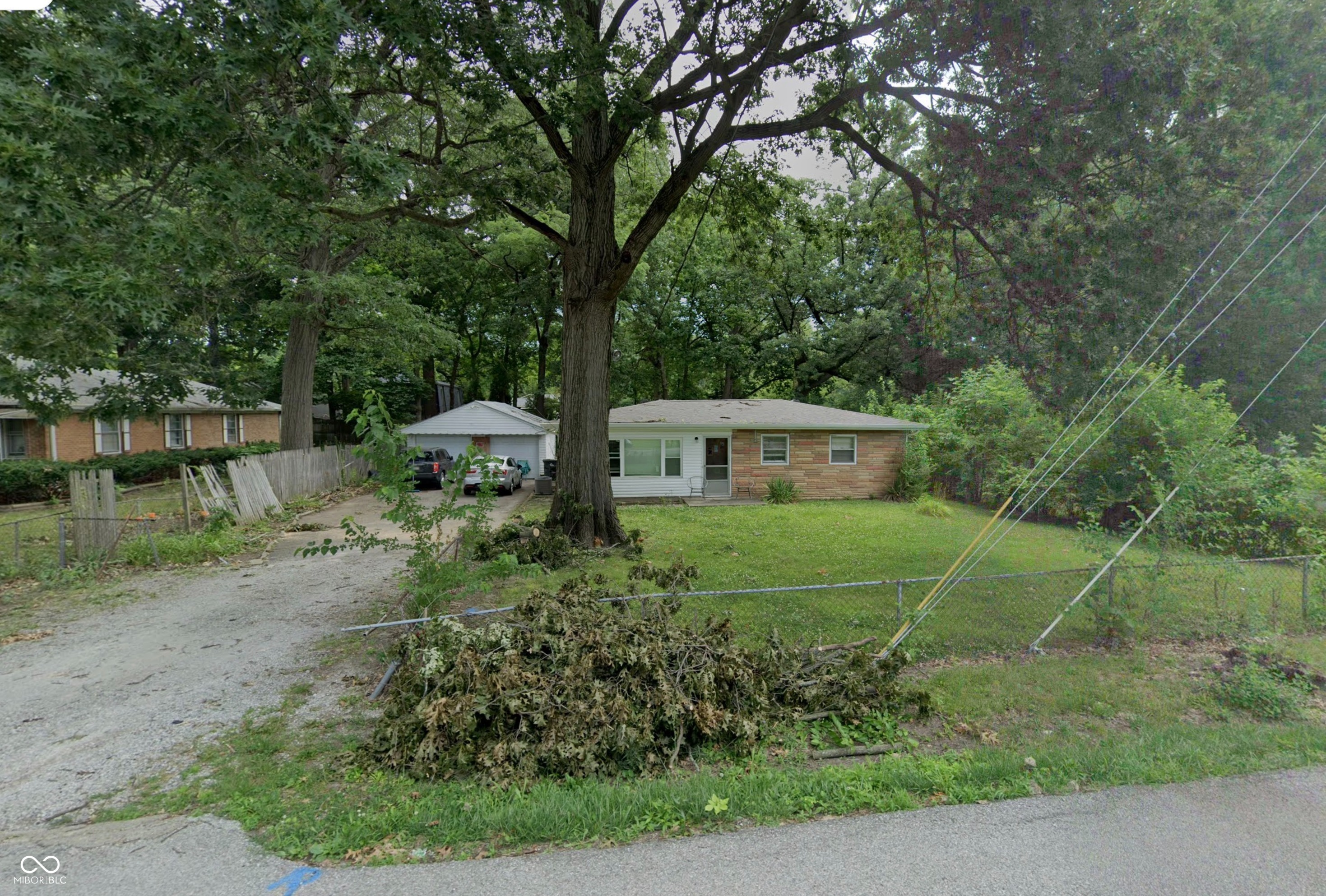 1301 N Ridgeview Drive
