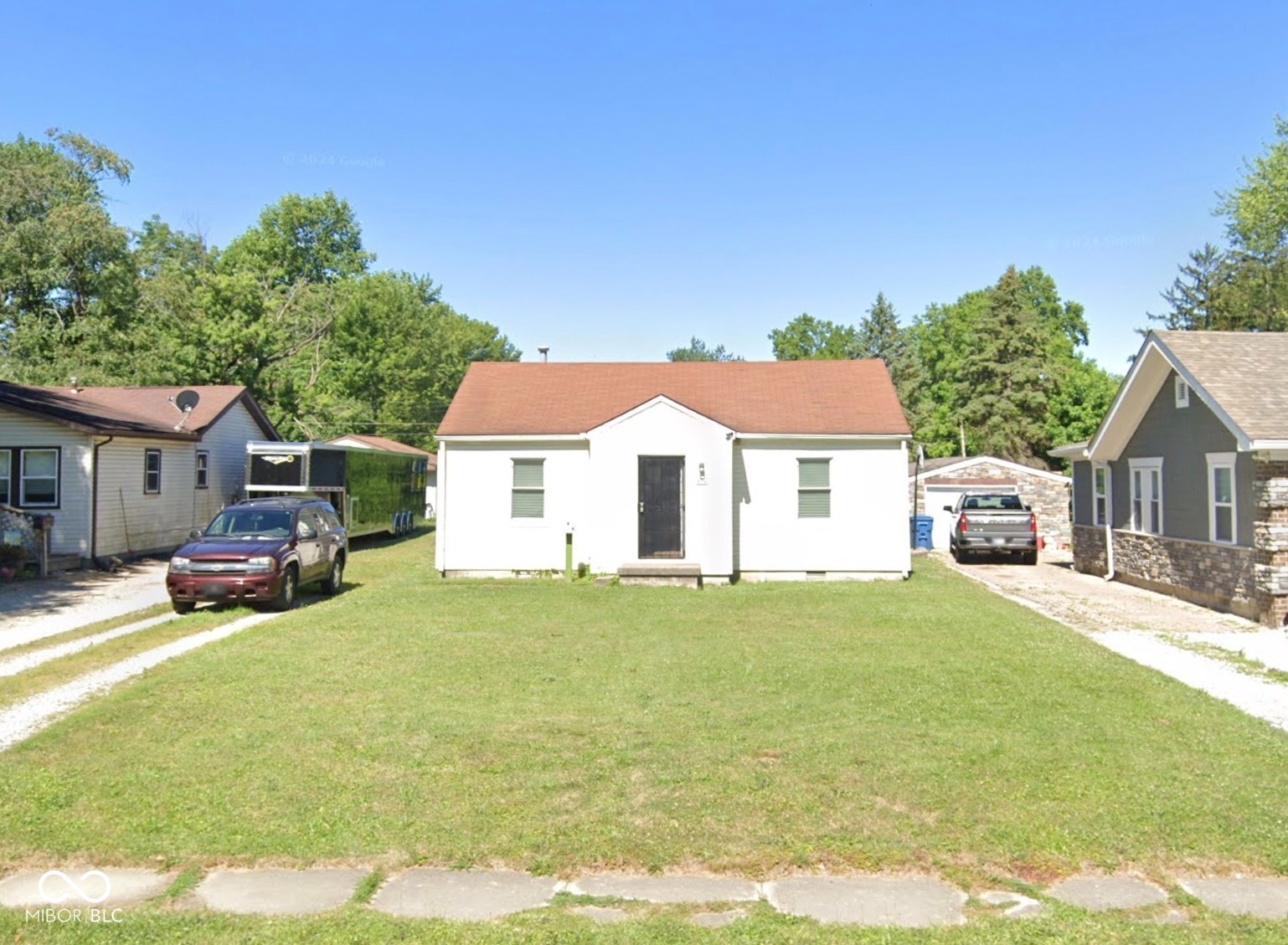 450 N Fenton Avenue