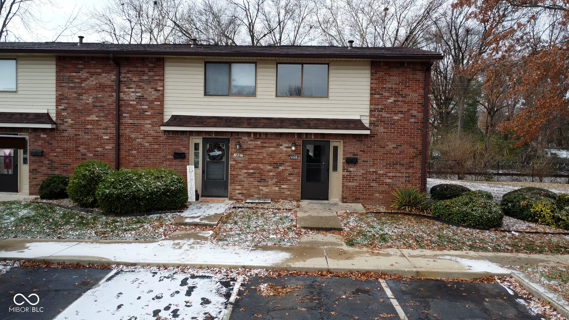 1068 Greenwood Trail W Drive W