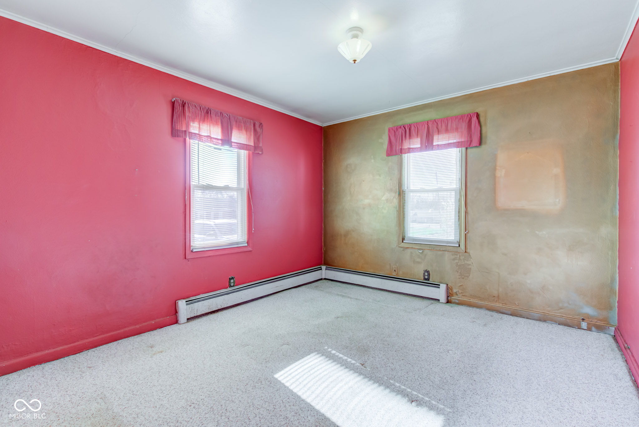 1304 E 38th Street