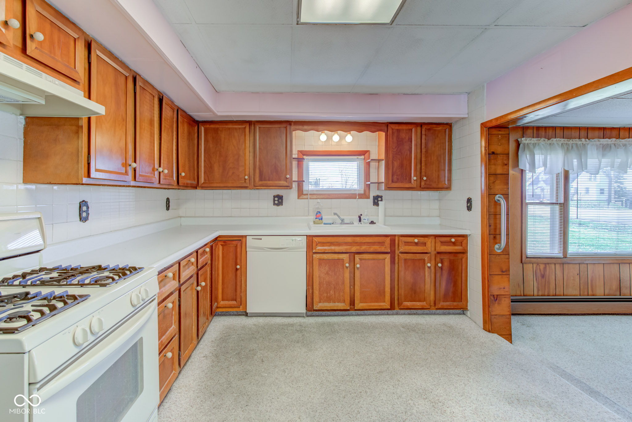 1304 E 38th Street