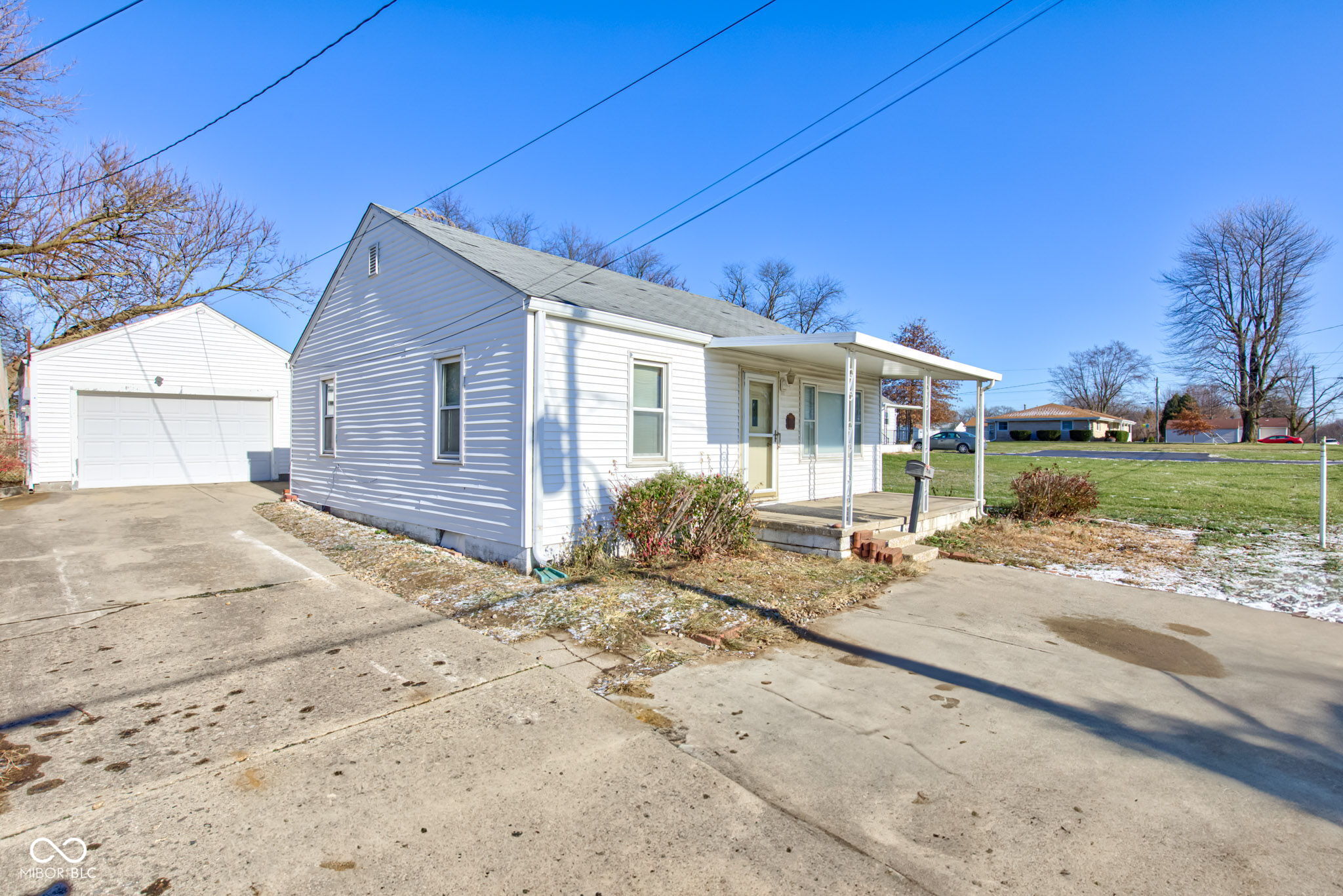 1304 E 38th Street
