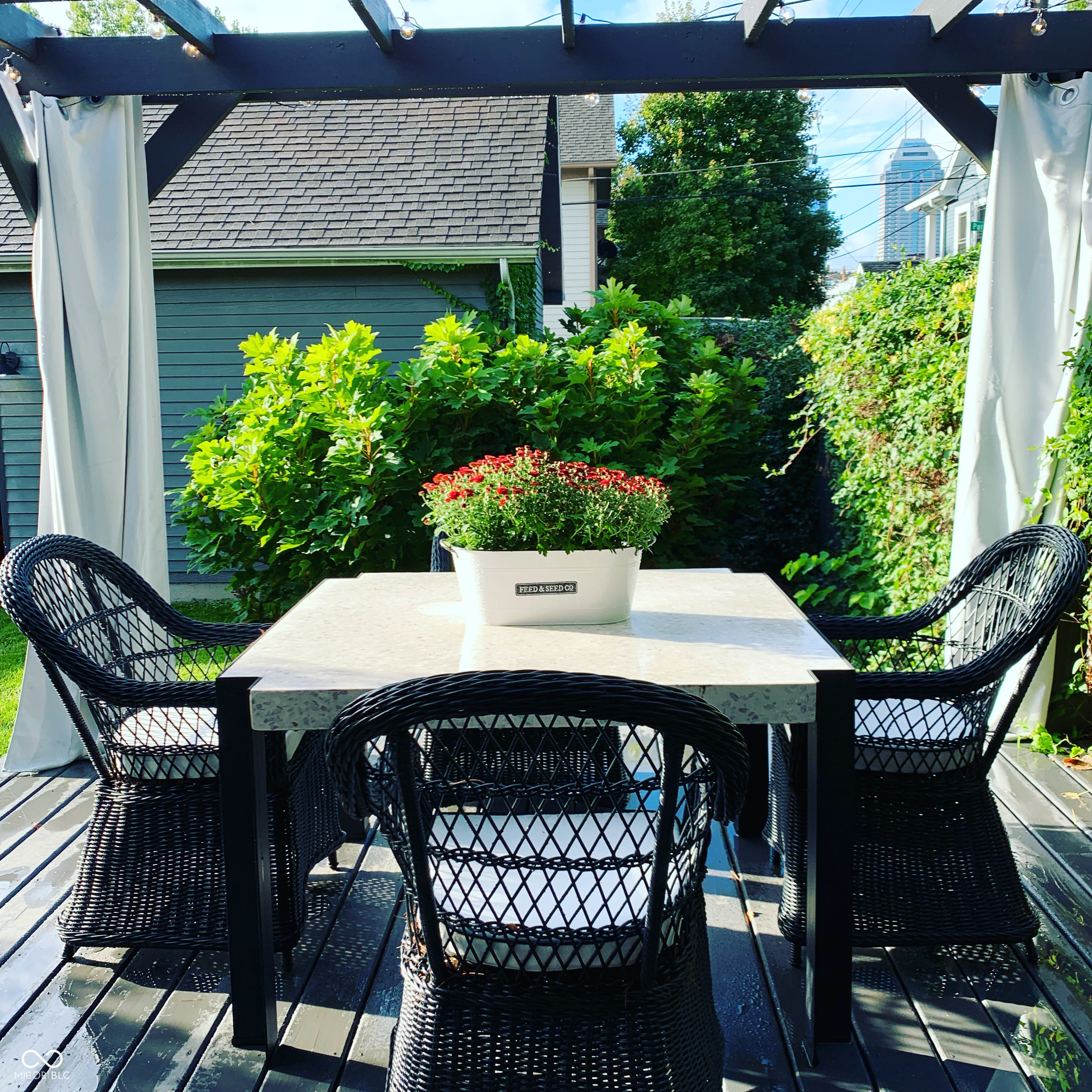 219 E 10th Street
