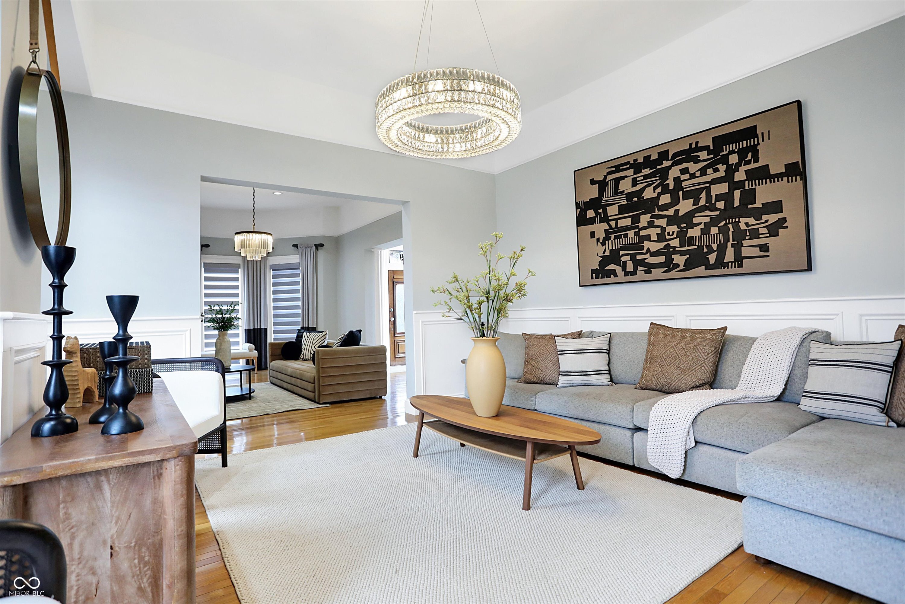 219 E 10th Street