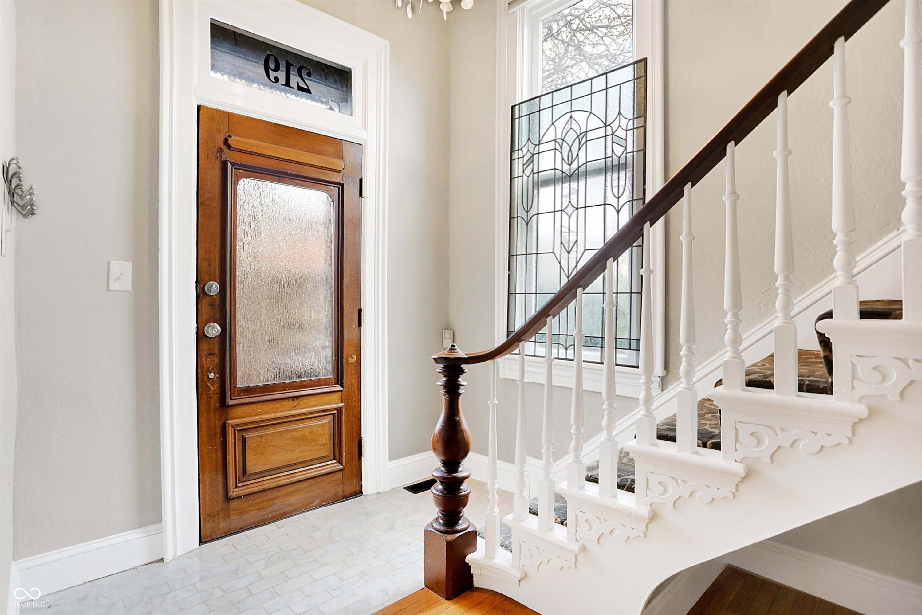 219 E 10th Street