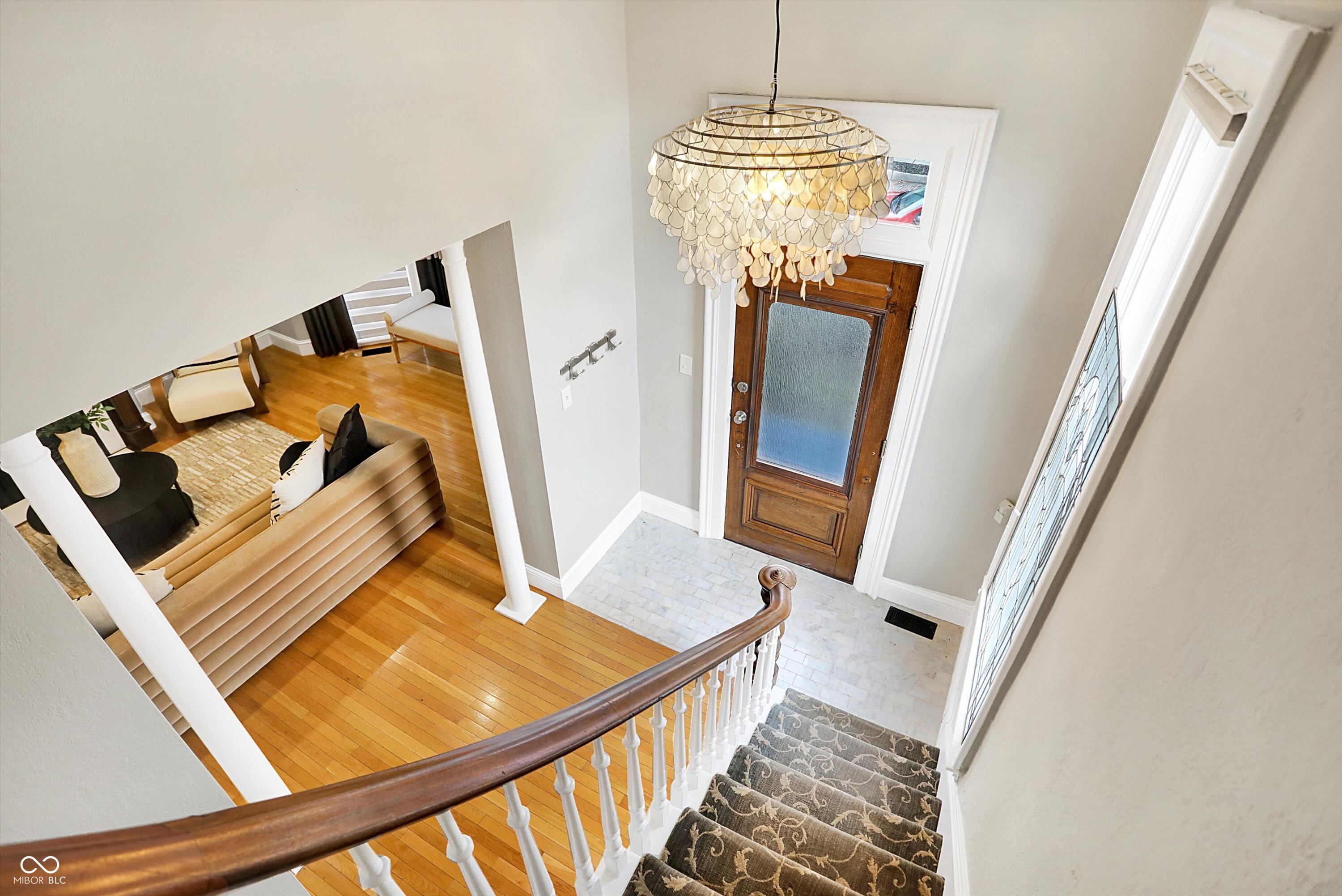 219 E 10th Street