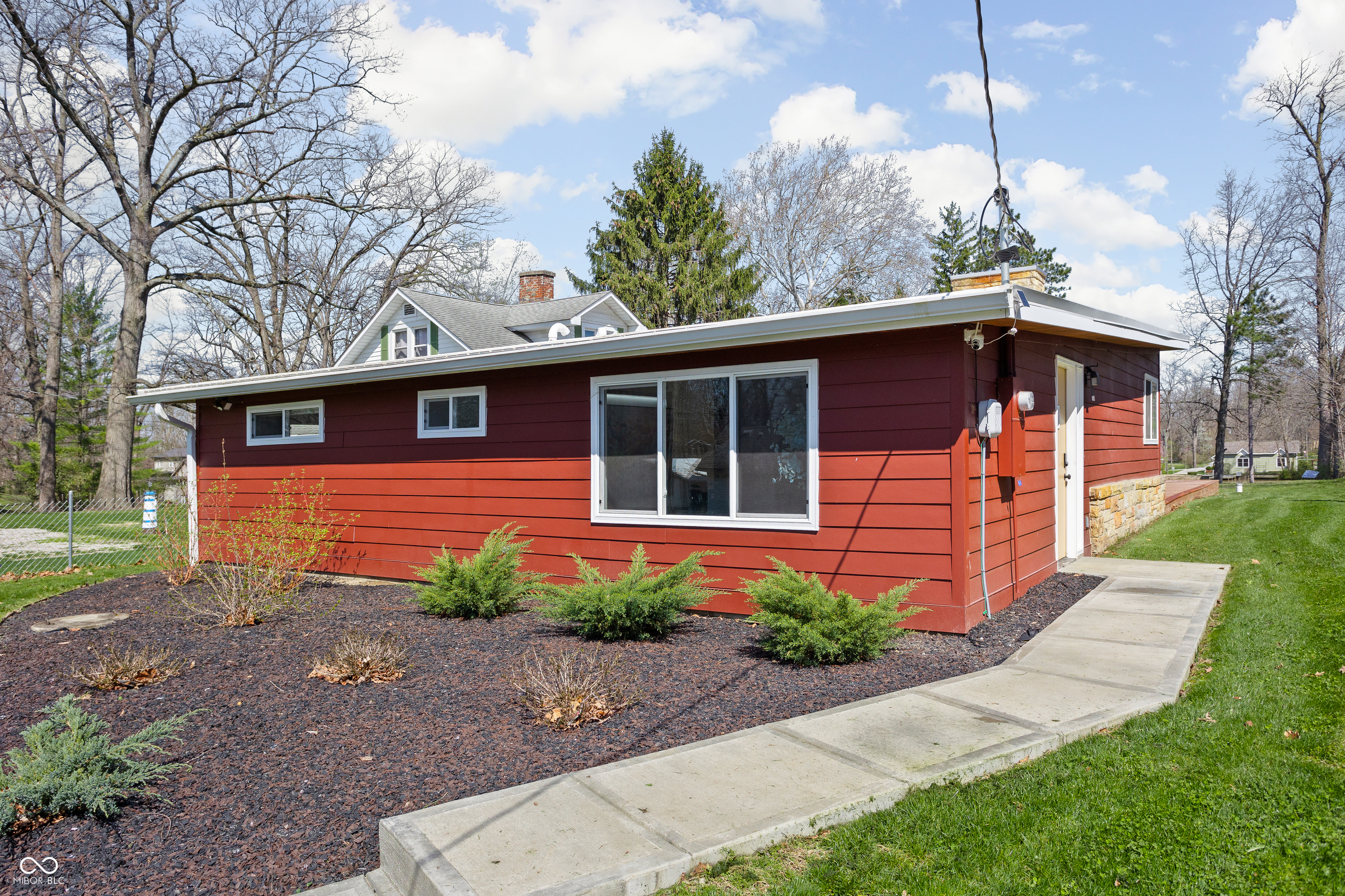 2894 W Grove Drive