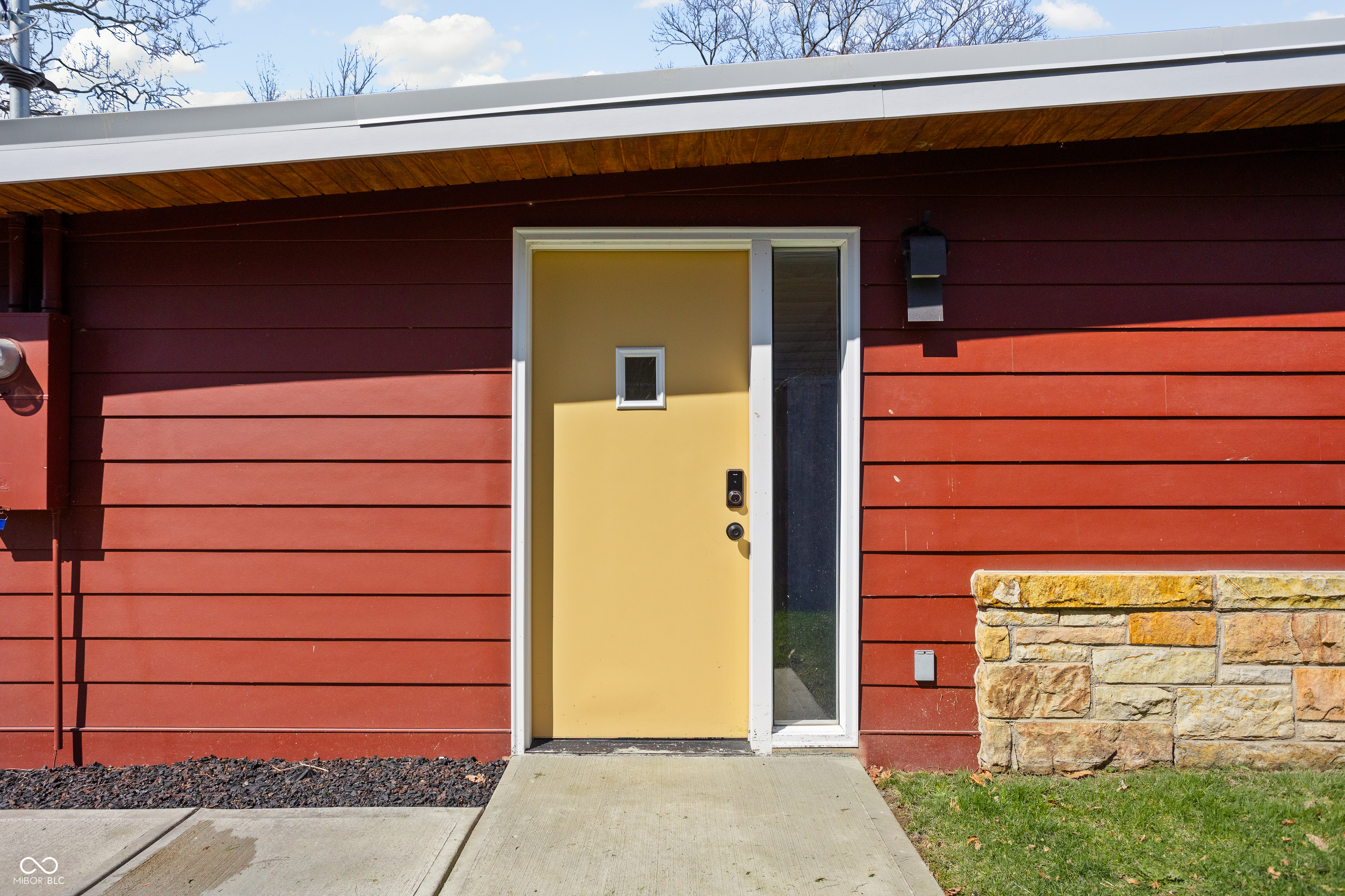 2894 W Grove Drive