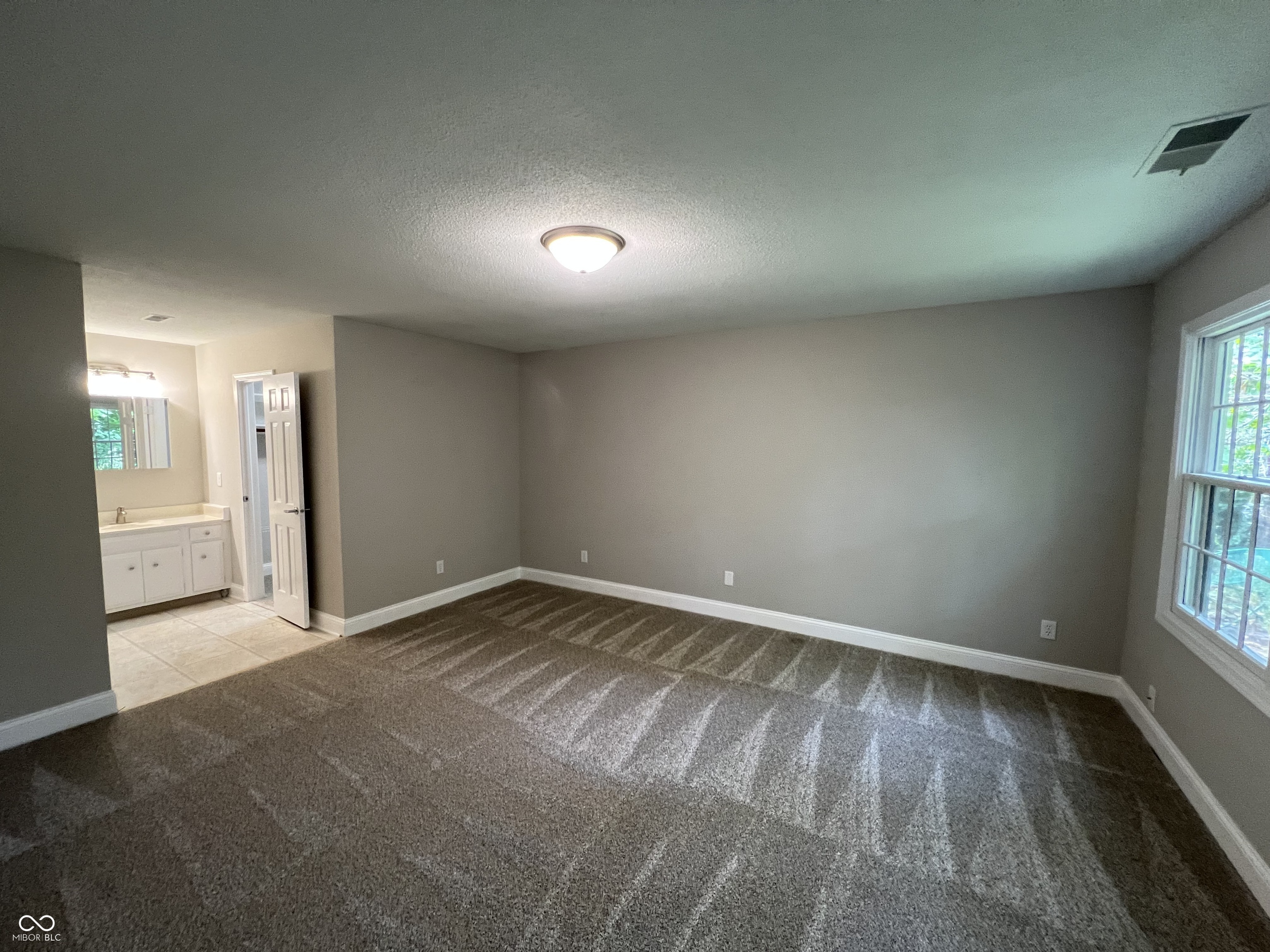 4944 Windridge Drive