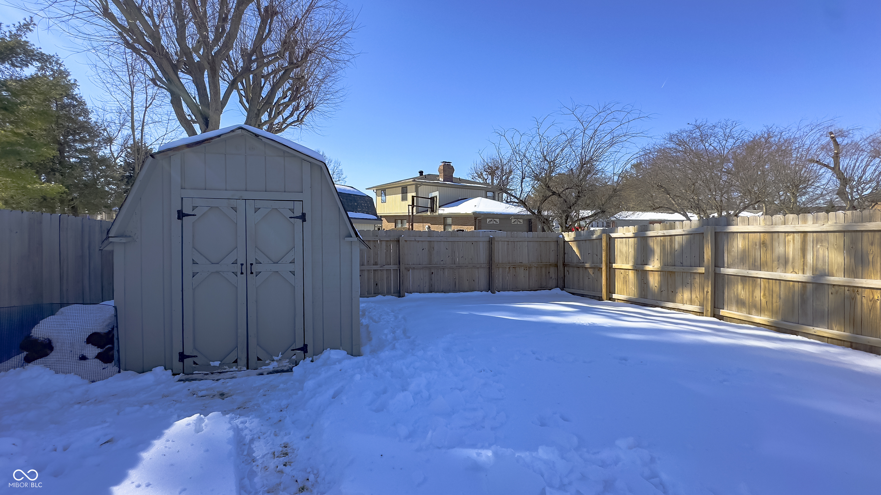 6829 Yellowstone Parkway