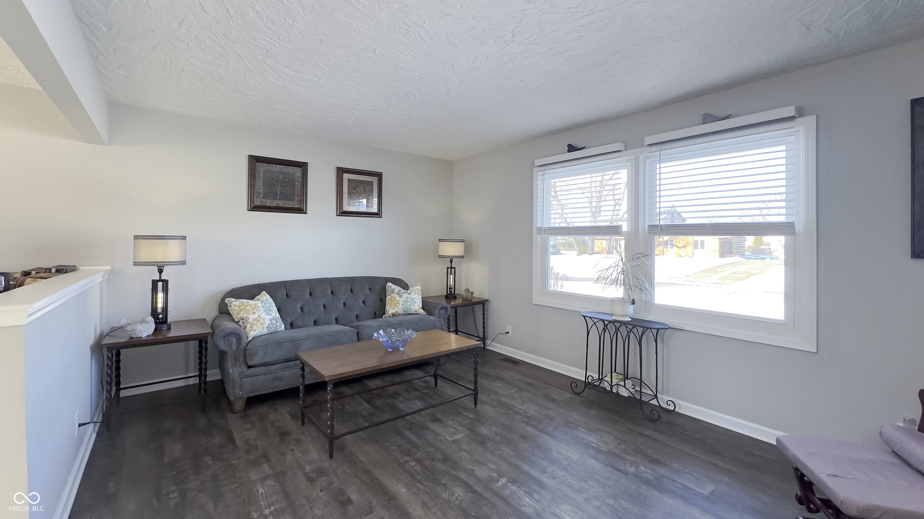 6829 Yellowstone Parkway