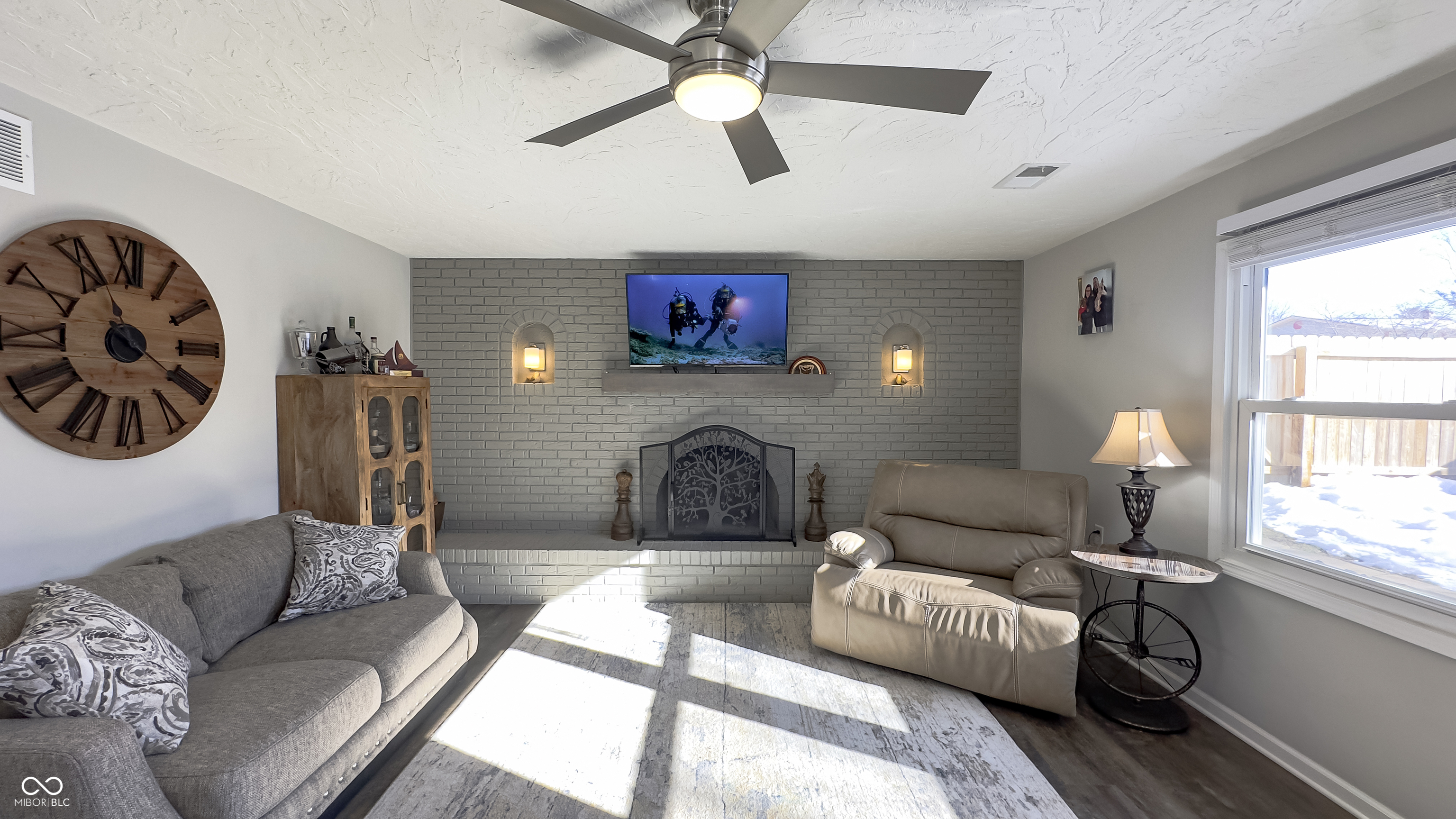 6829 Yellowstone Parkway