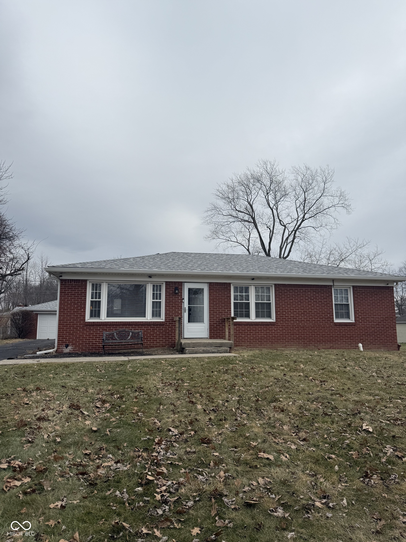 1215 N Shortridge Road