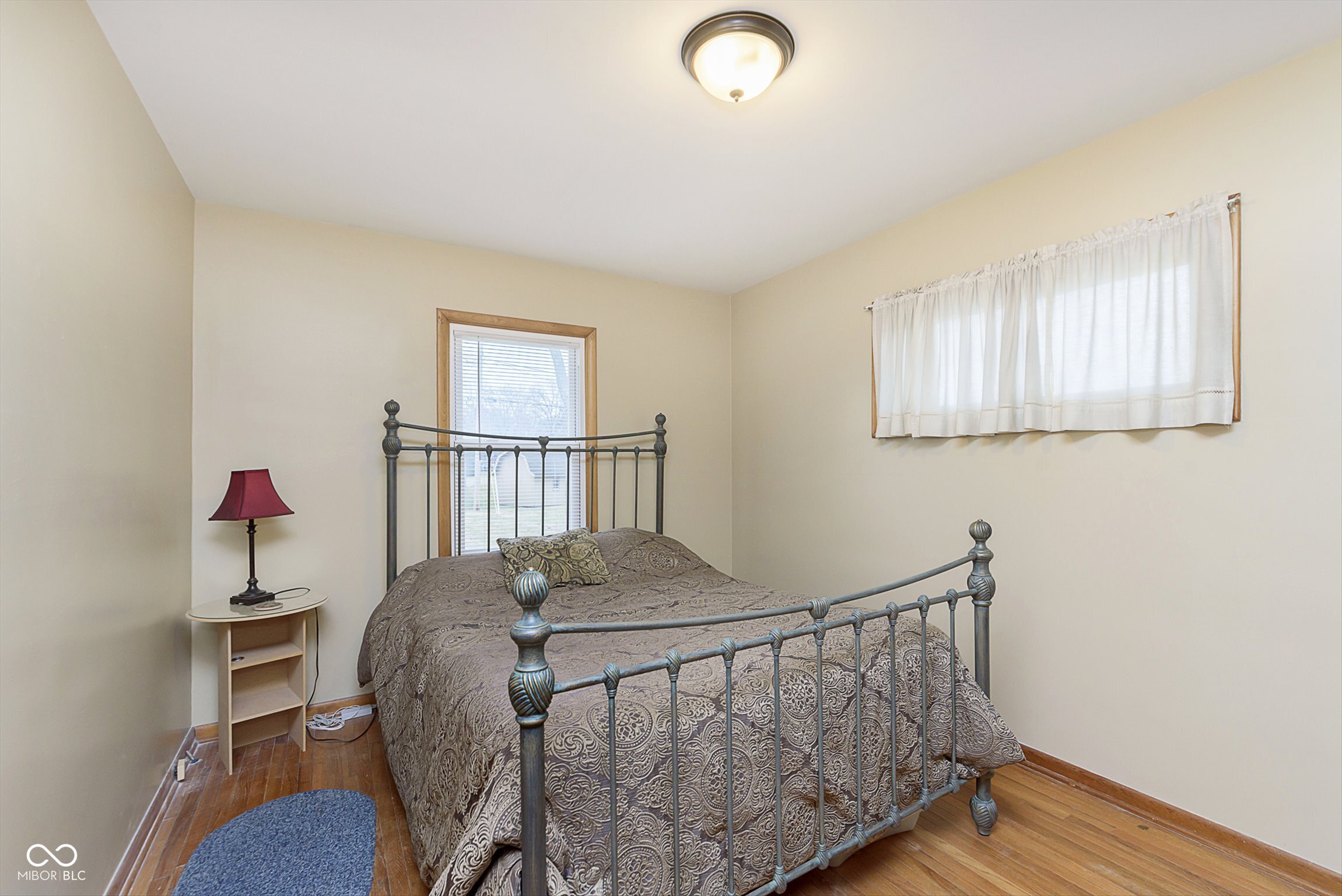 1215 N Shortridge Road