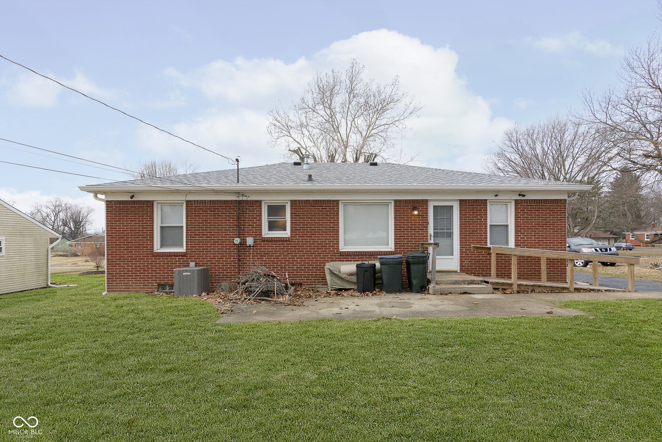 1215 N Shortridge Road