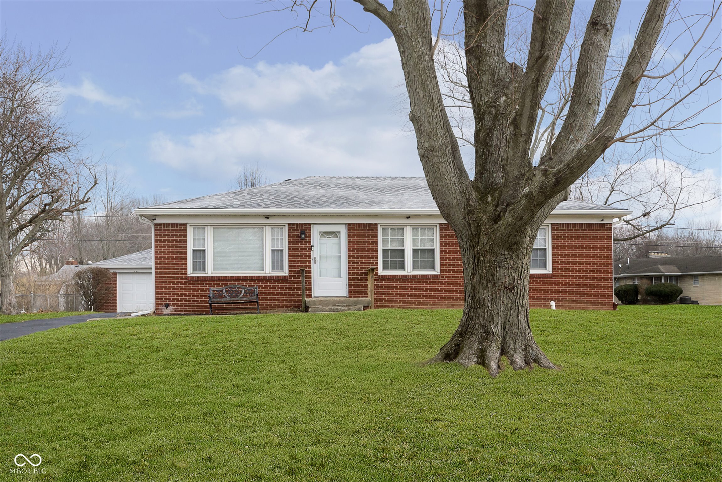 1215 N Shortridge Road