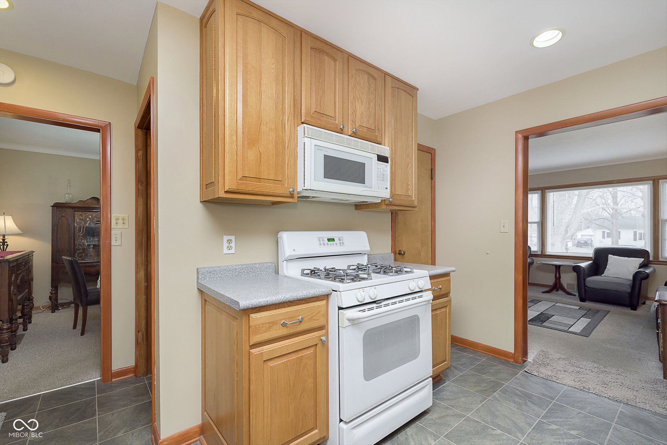 1215 N Shortridge Road