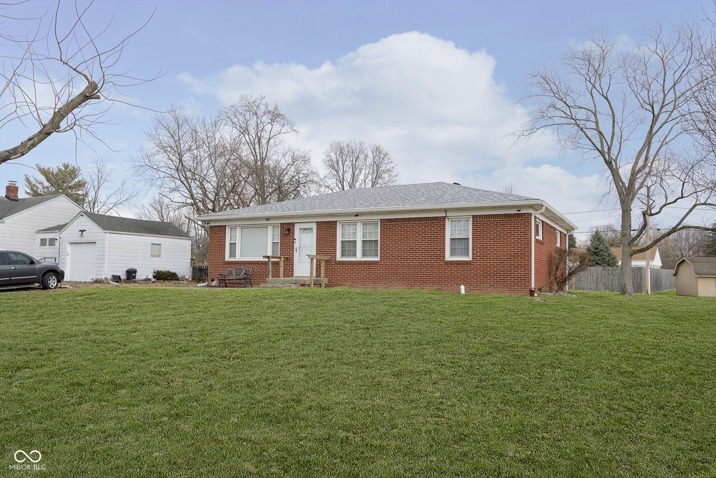 1215 N Shortridge Road