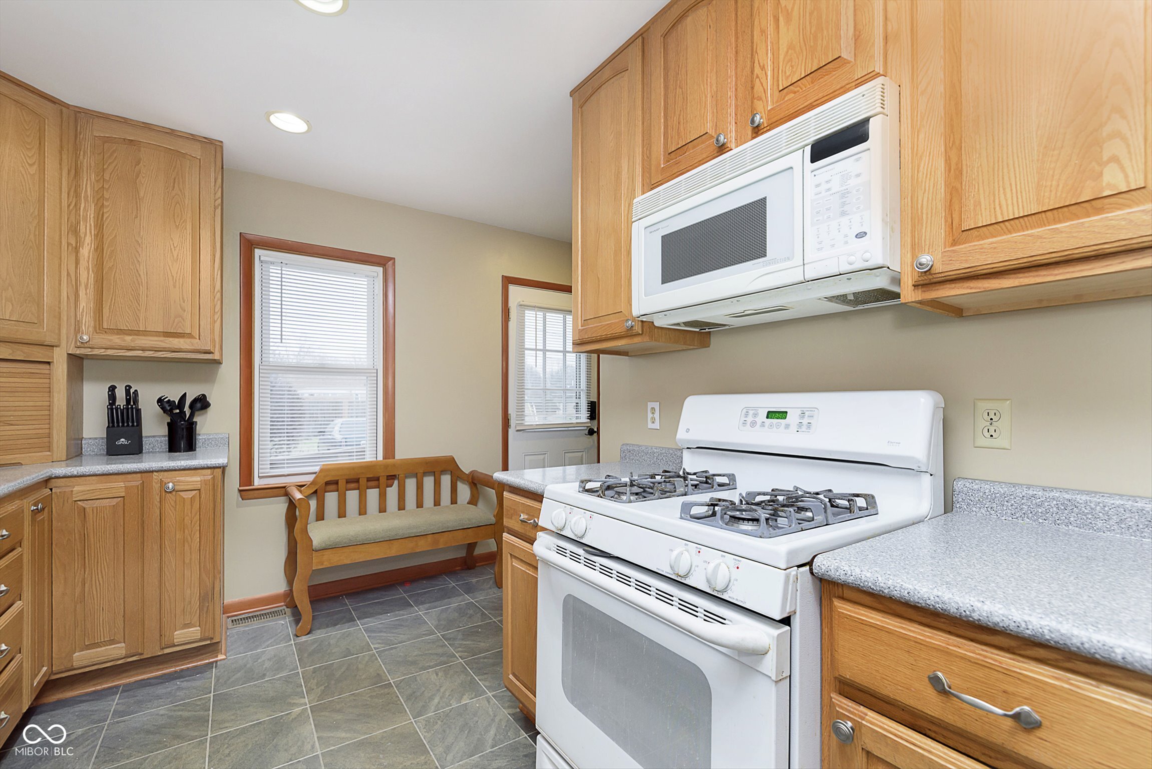 1215 N Shortridge Road