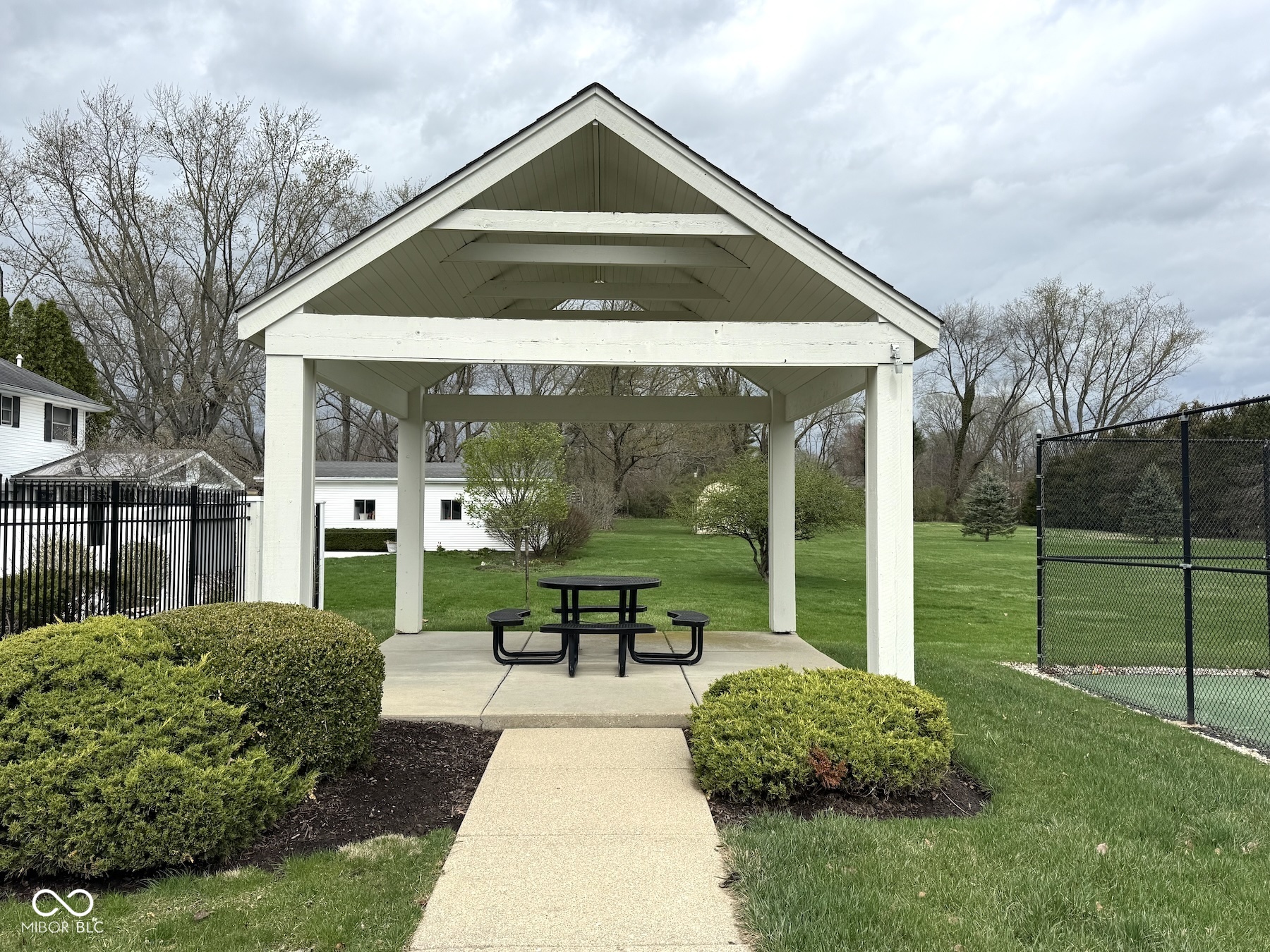 8104 Glenwillow Lane Unit: 208
