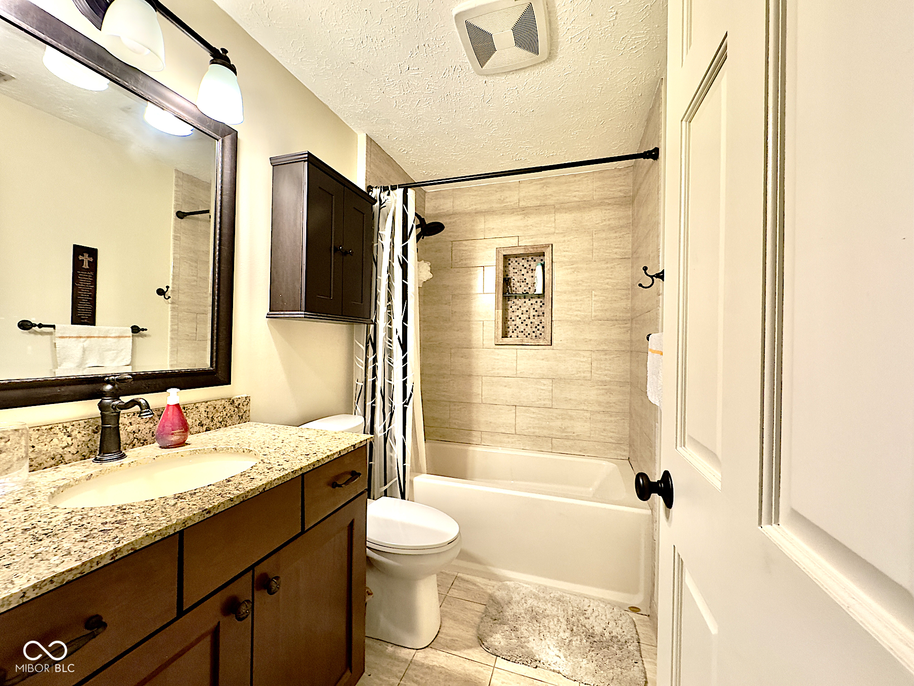 8104 Glenwillow Lane Unit: 208