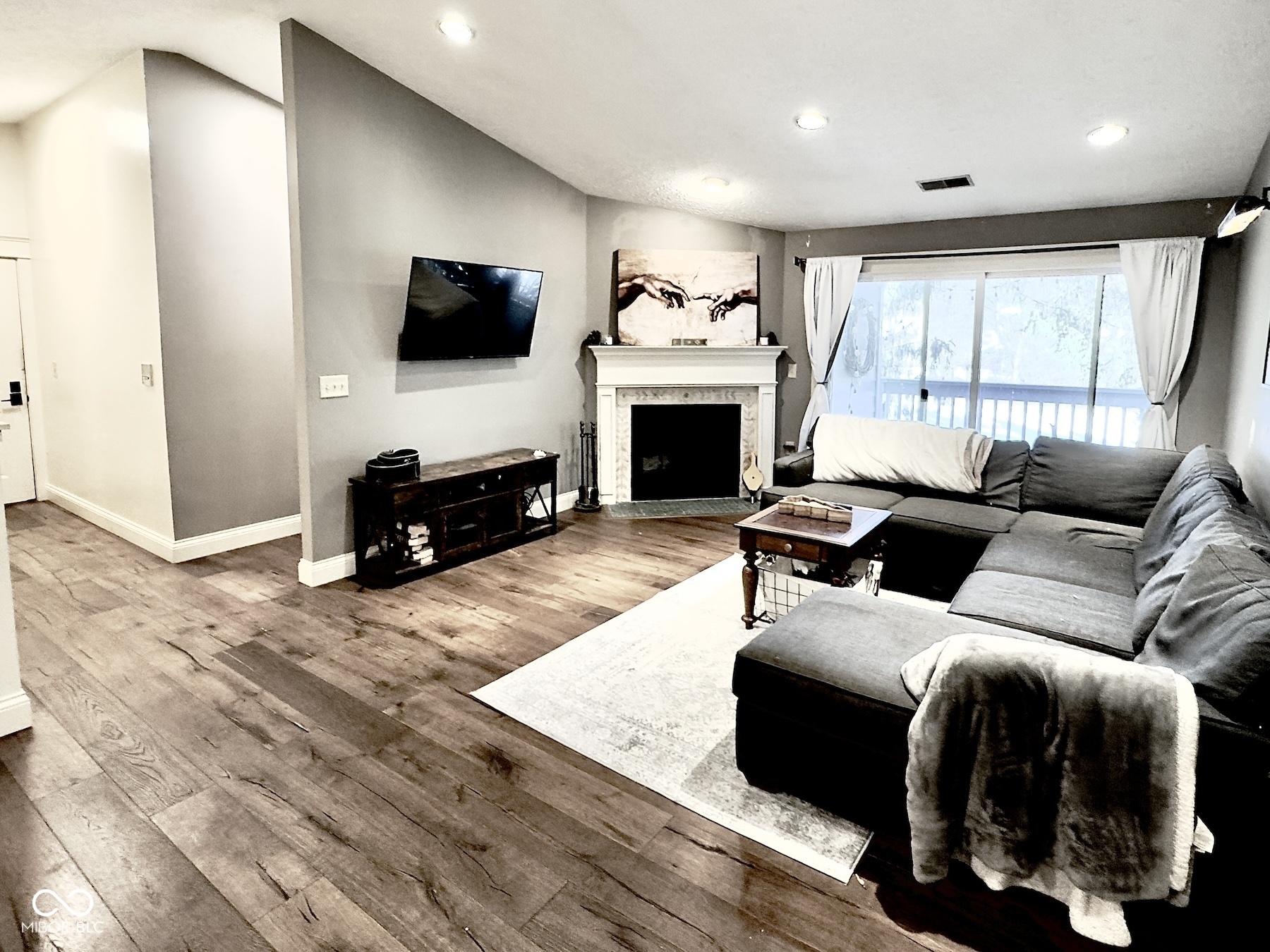 8104 Glenwillow Lane Unit: 208