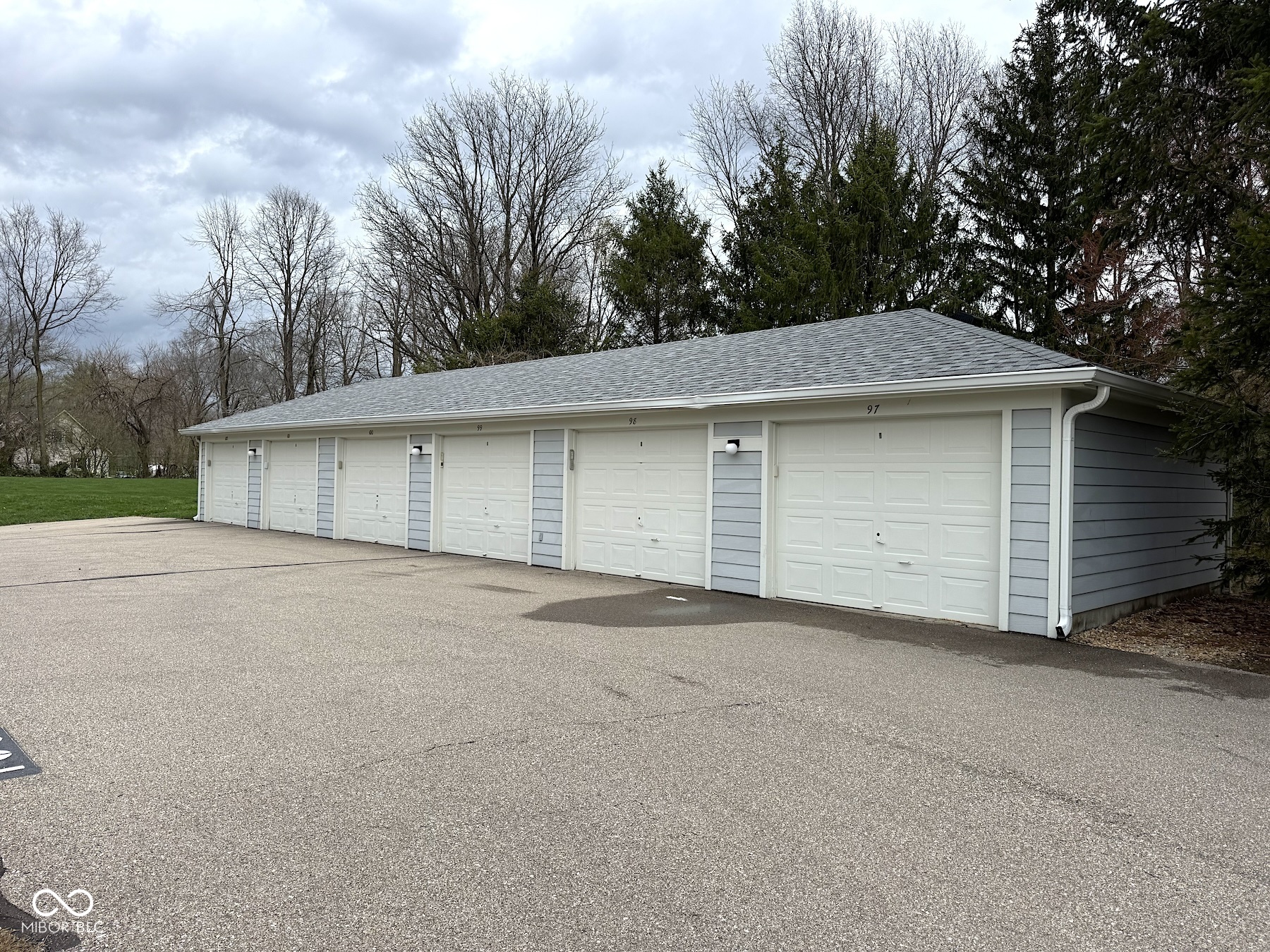 8104 Glenwillow Lane Unit: 208