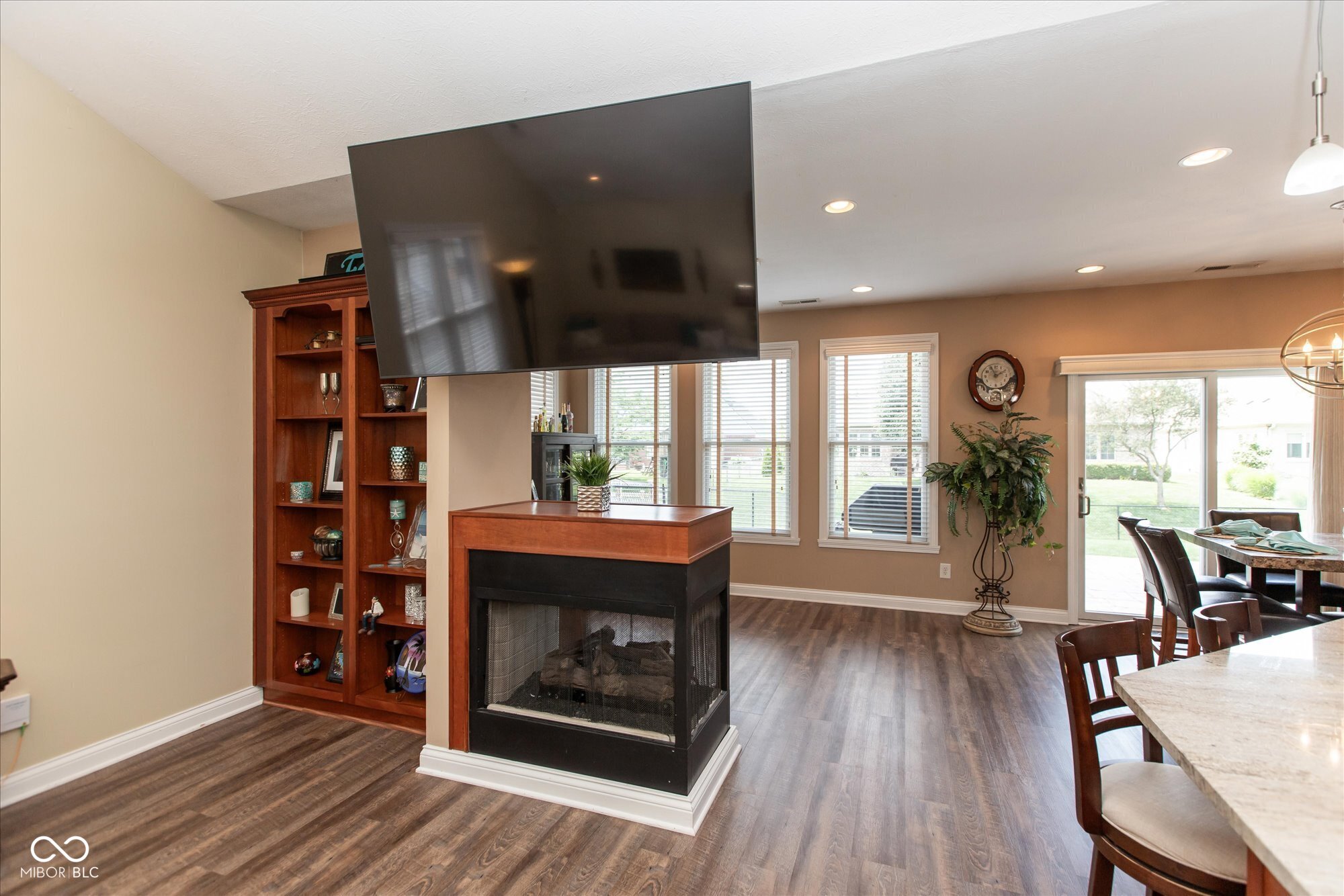 494 Leah Way